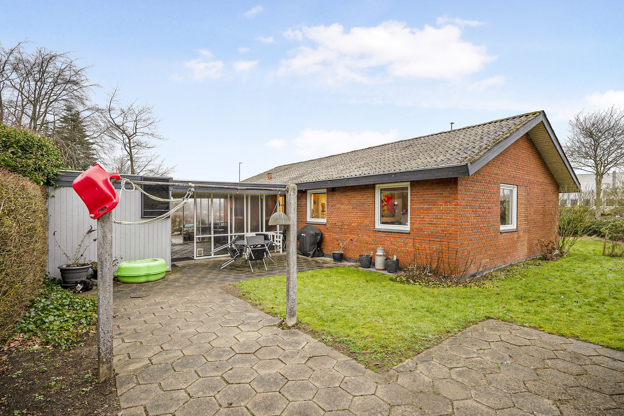 Fremhævet ejendommen billede i fuldskærmstilstand. Billede af Absalonsvej 1, 8960 Randers SØ