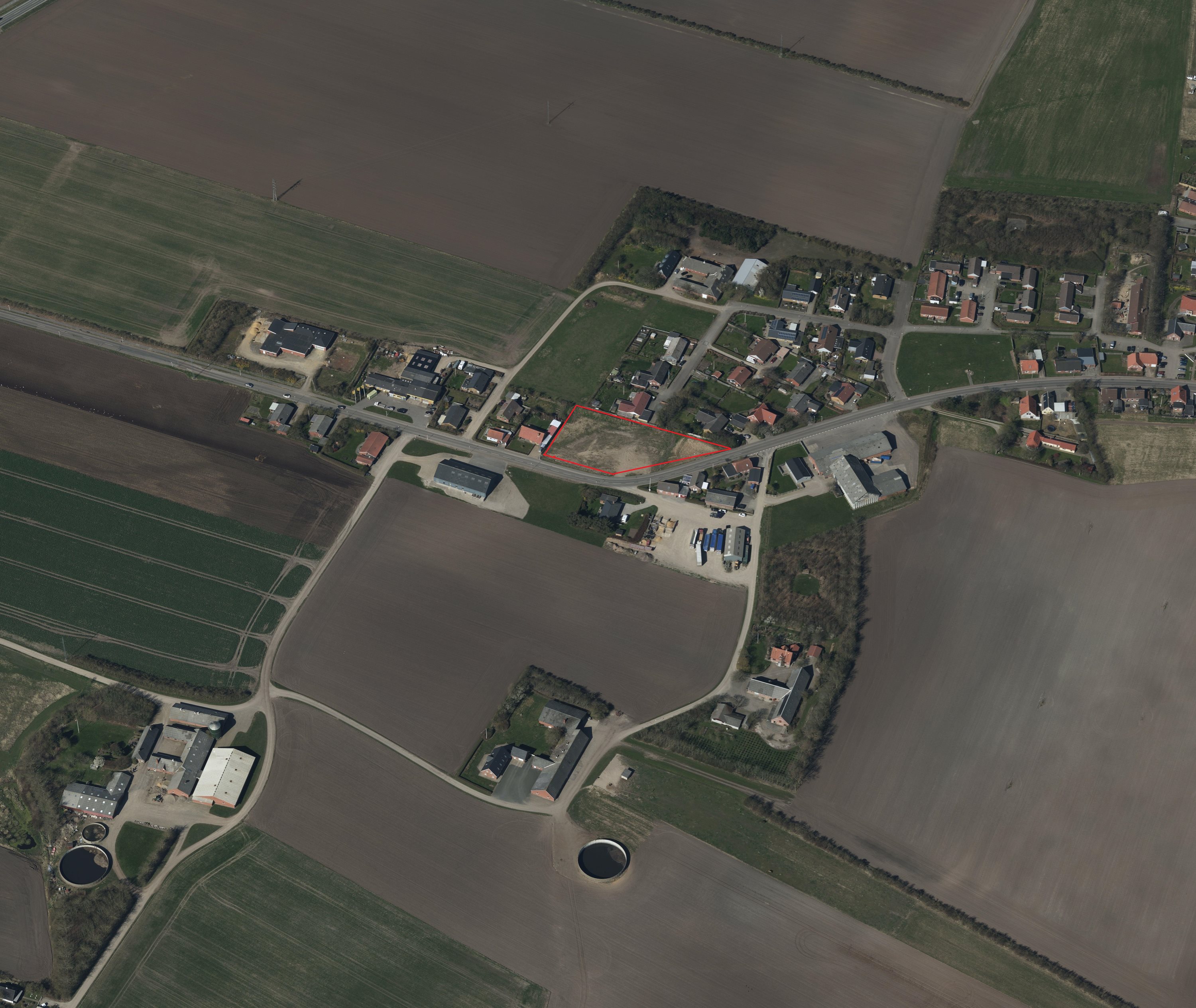 Fremhævet luftfoto billede i fuldskærmstilstand. Billede af Klostervej 11, Kloster, 6950 Ringkøbing