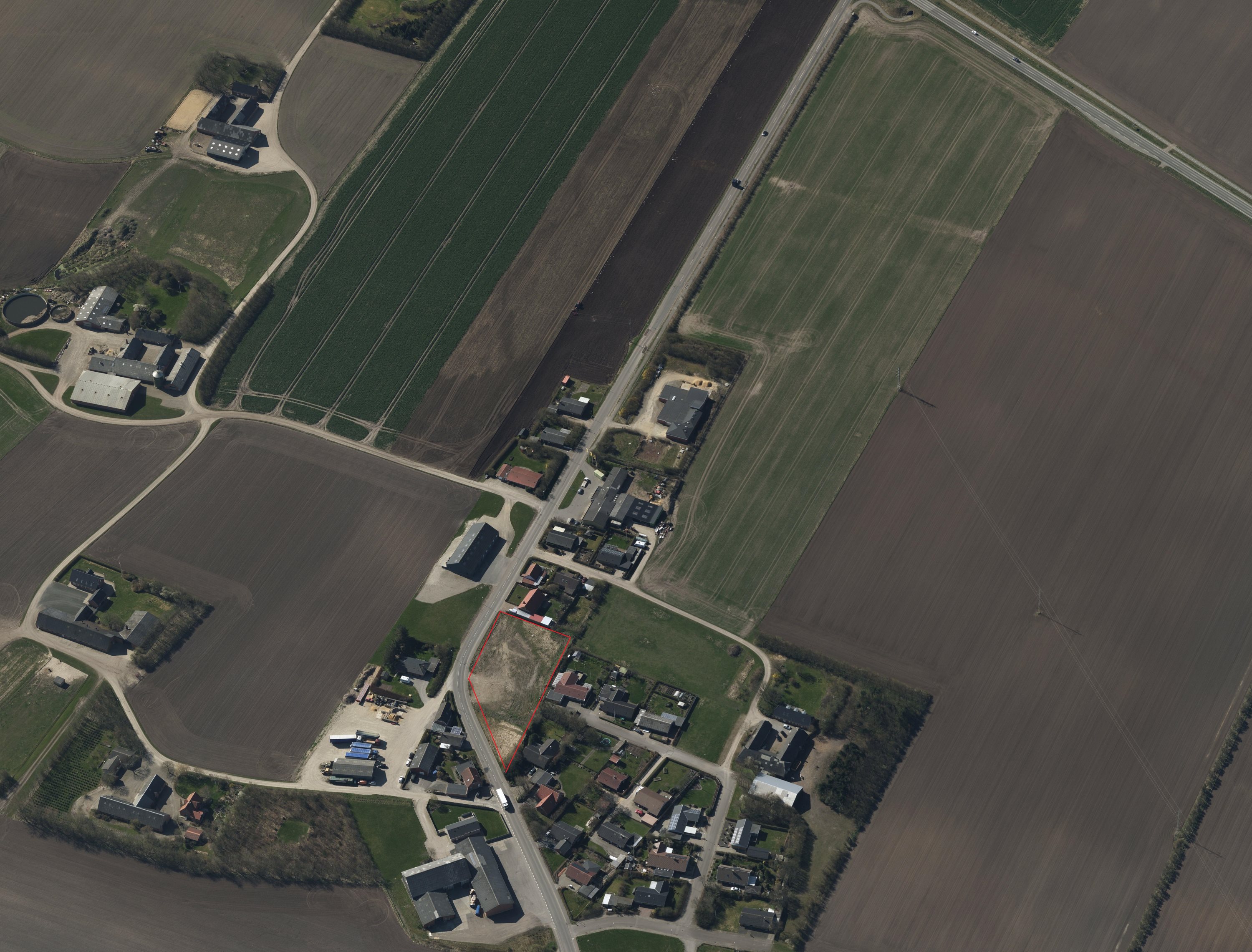 Fremhævet luftfoto billede i fuldskærmstilstand. Billede af Klostervej 11, Kloster, 6950 Ringkøbing