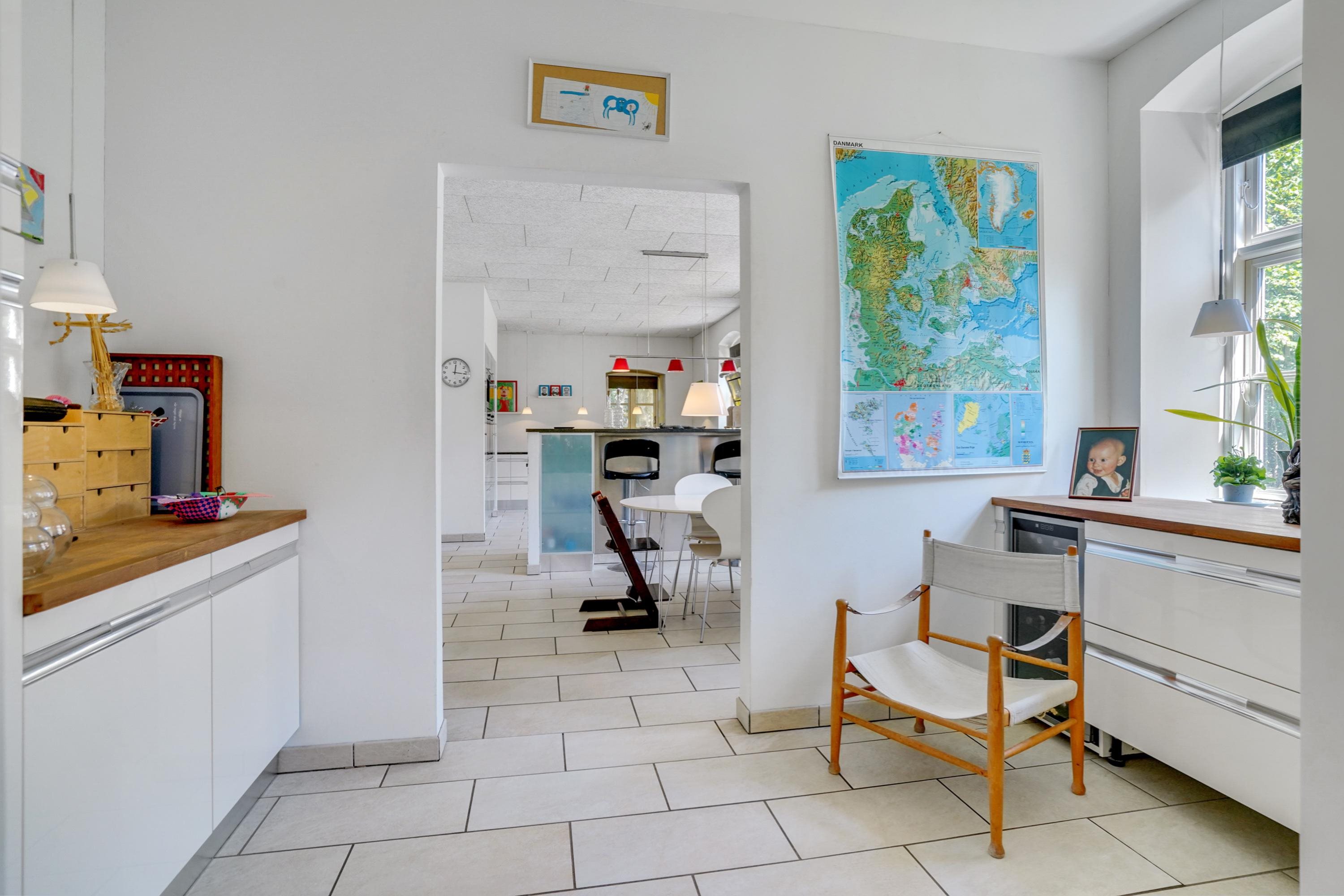 Fremhævet gang billede i fuldskærmstilstand. Billede af Guldsmedevænget 31, Hjallese, 5260 Odense S