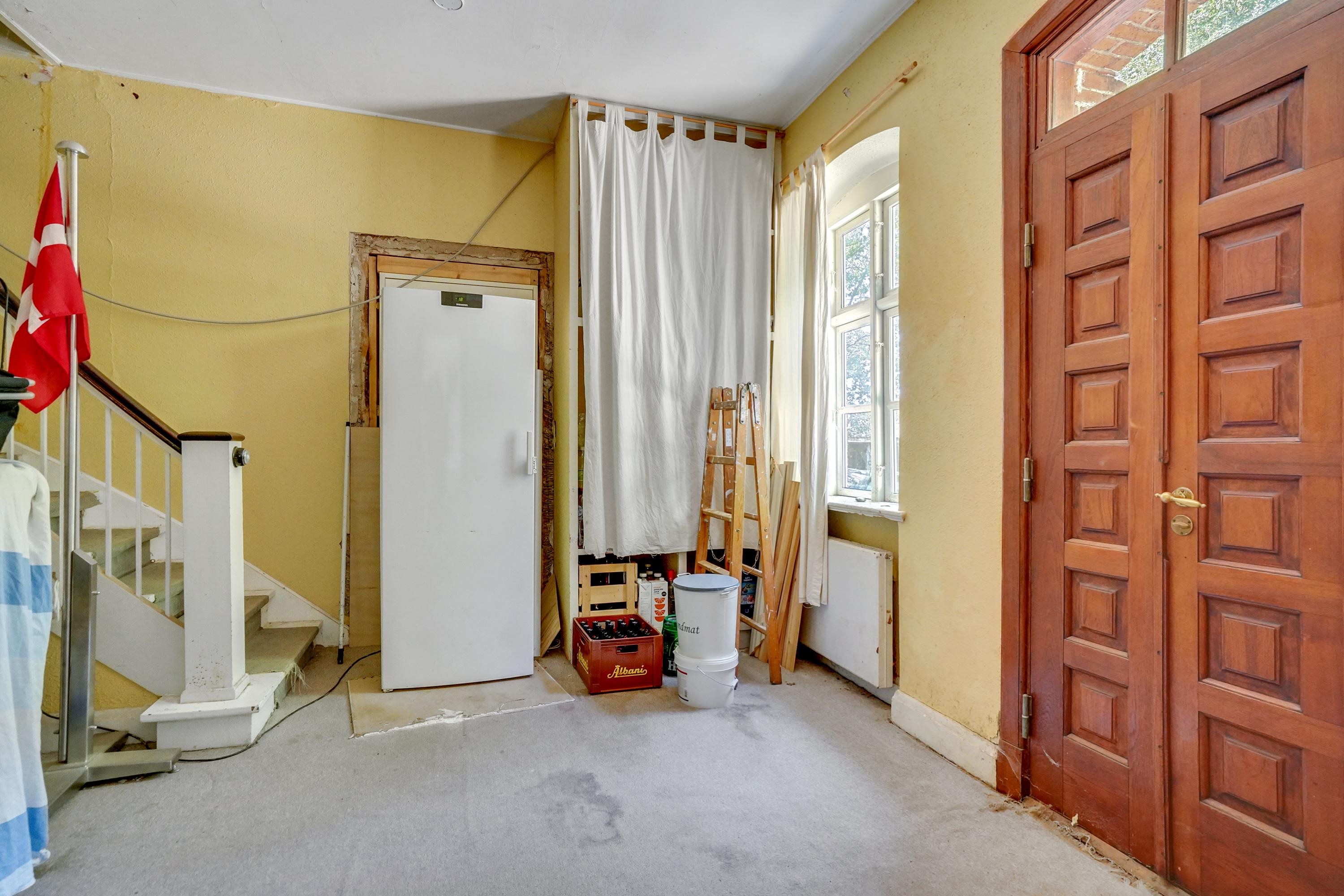 Fremhævet gang billede i fuldskærmstilstand. Billede af Guldsmedevænget 31, Hjallese, 5260 Odense S