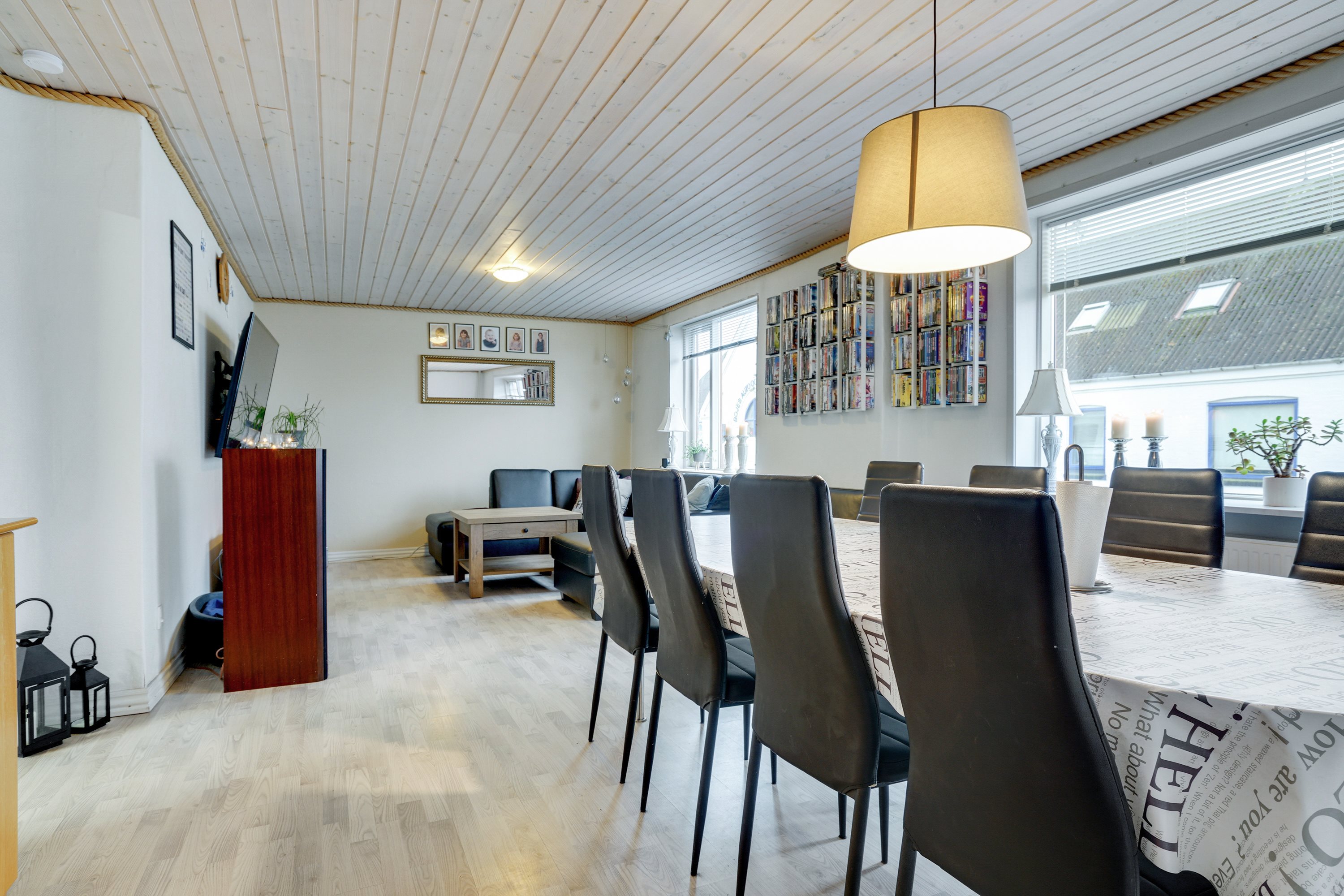 Fremhævet spiseplads billede i fuldskærmstilstand. Billede af Mygdalvej 5, Asdal, 9850 Hirtshals