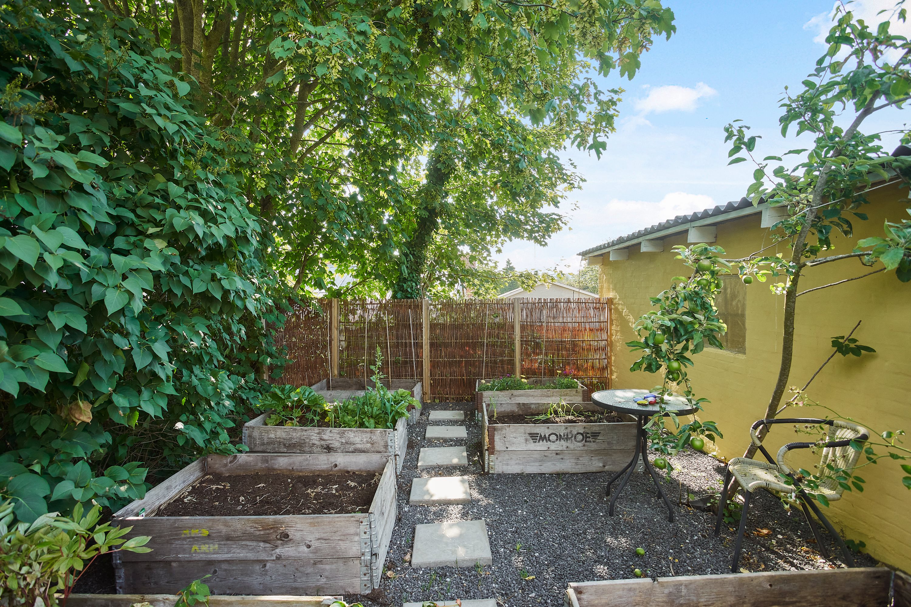 Fremhævet have billede i fuldskærmstilstand. Billede af Sønderbakken 8, Glud, 7130 Juelsminde