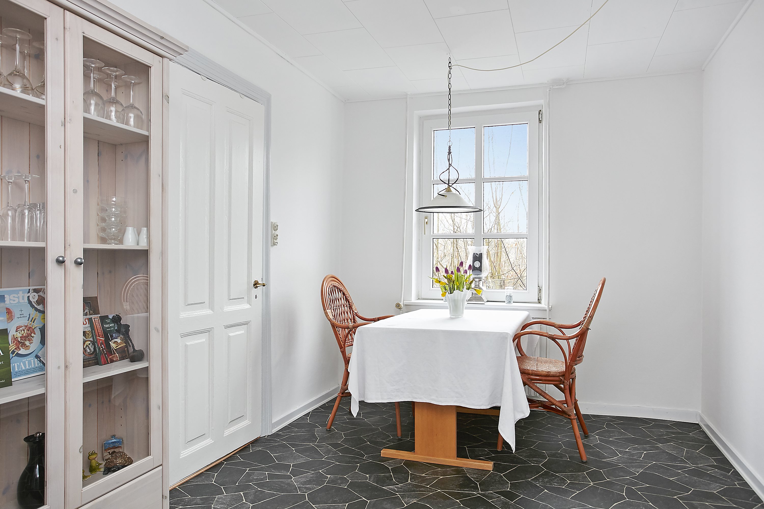 Fremhævet alrum billede i fuldskærmstilstand. Billede af Sønderbakken 8, Glud, 7130 Juelsminde