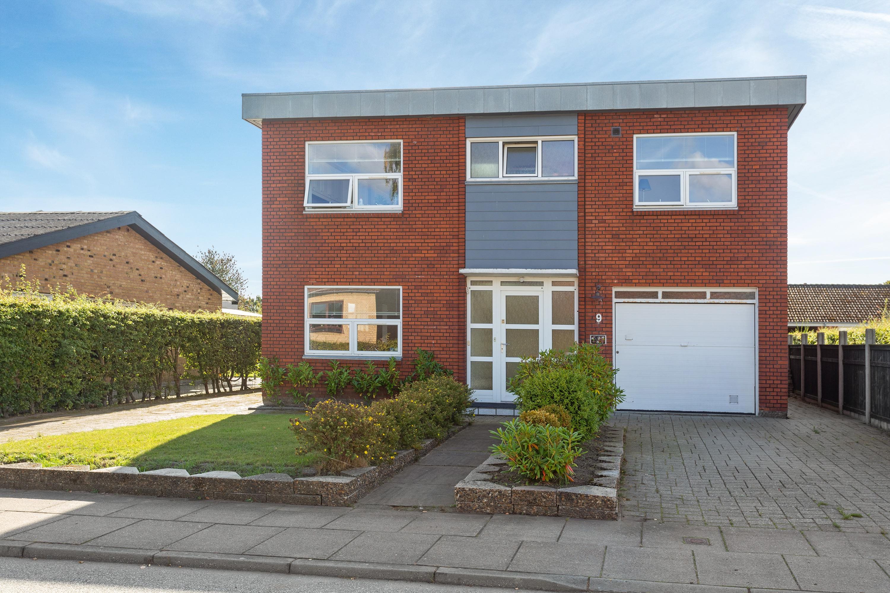 Miniaturebillede 1: ejendommen. Billede af Randersgade 9, 9900 Frederikshavn