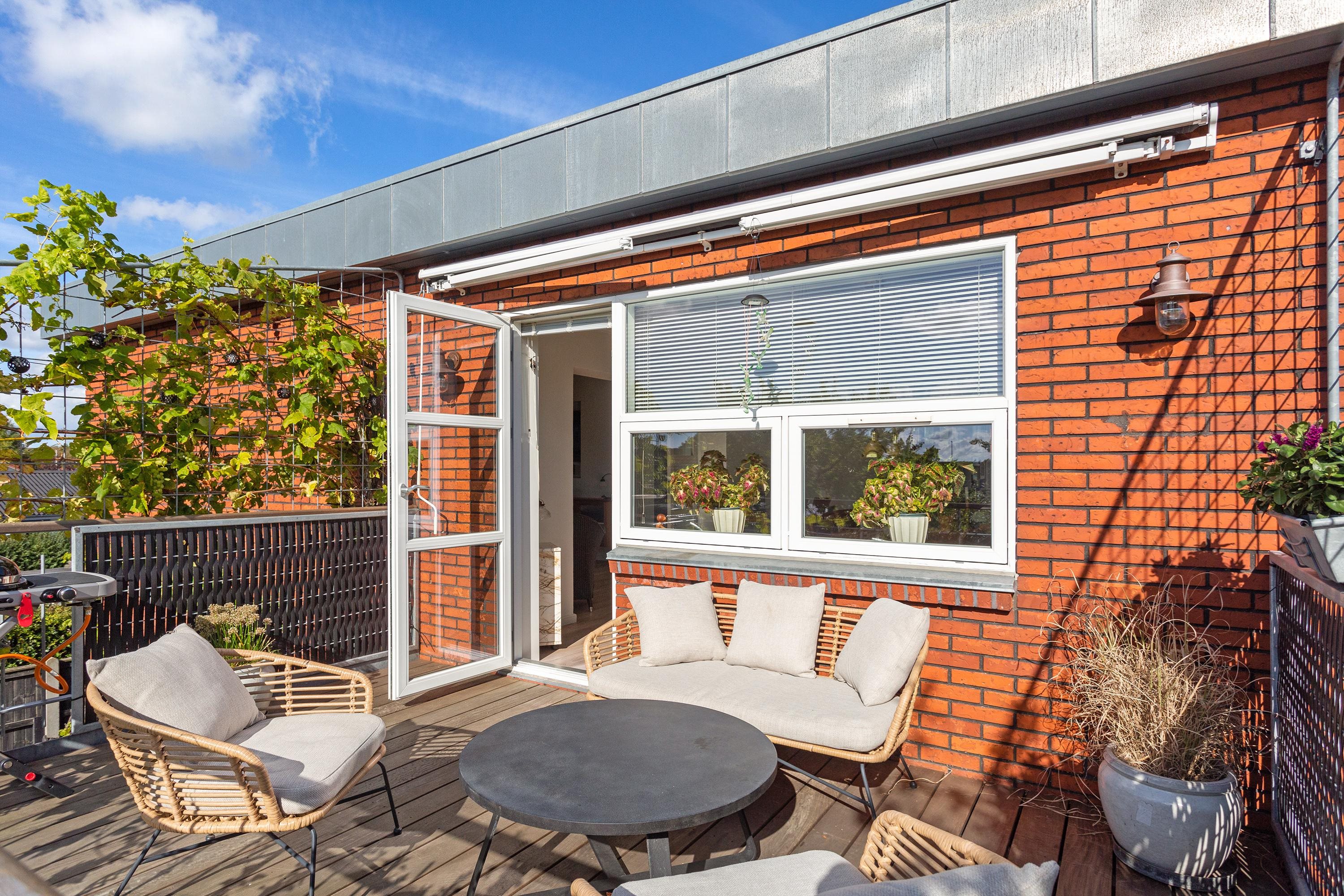 Fremhævet terrasse billede i fuldskærmstilstand. Billede af Randersgade 9, 9900 Frederikshavn