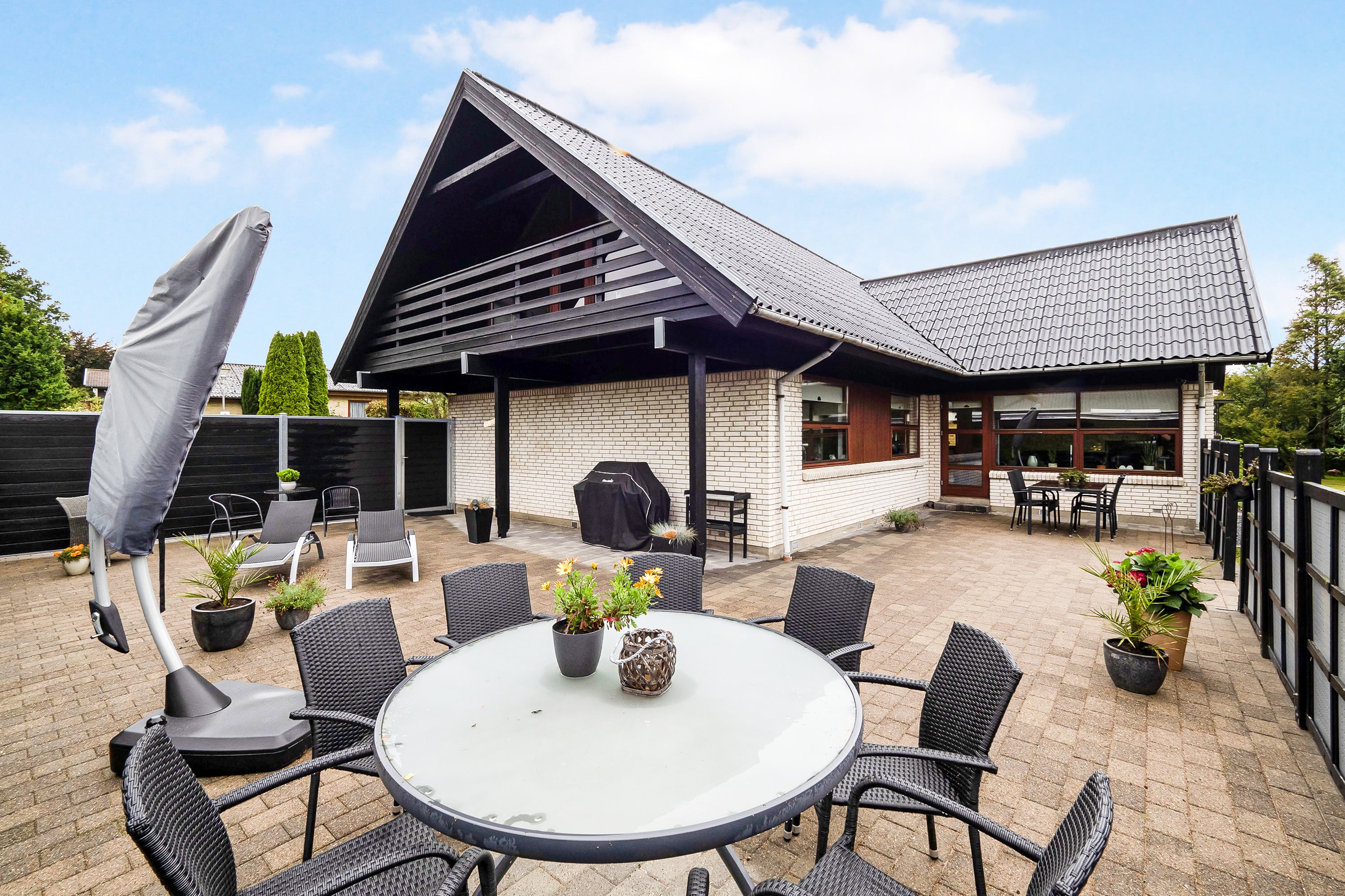 Miniaturebillede 1: terrasse. Billede af Græsmarken 11, 7900 Nykøbing M