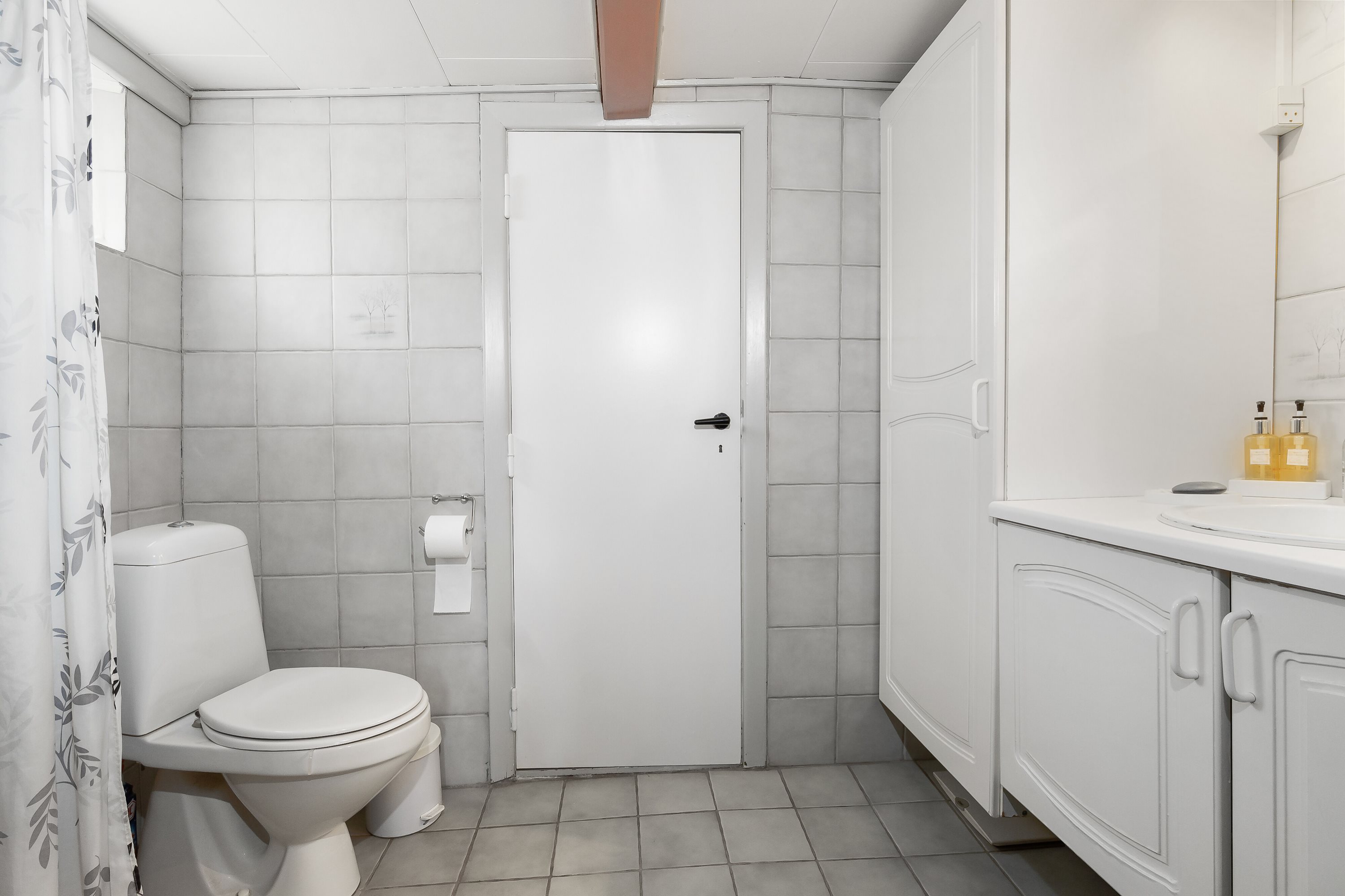 Fremhævet badeværelse billede i fuldskærmstilstand. Billede af Chr. Richardtsvej 42, Ørsted, 5620 Glamsbjerg