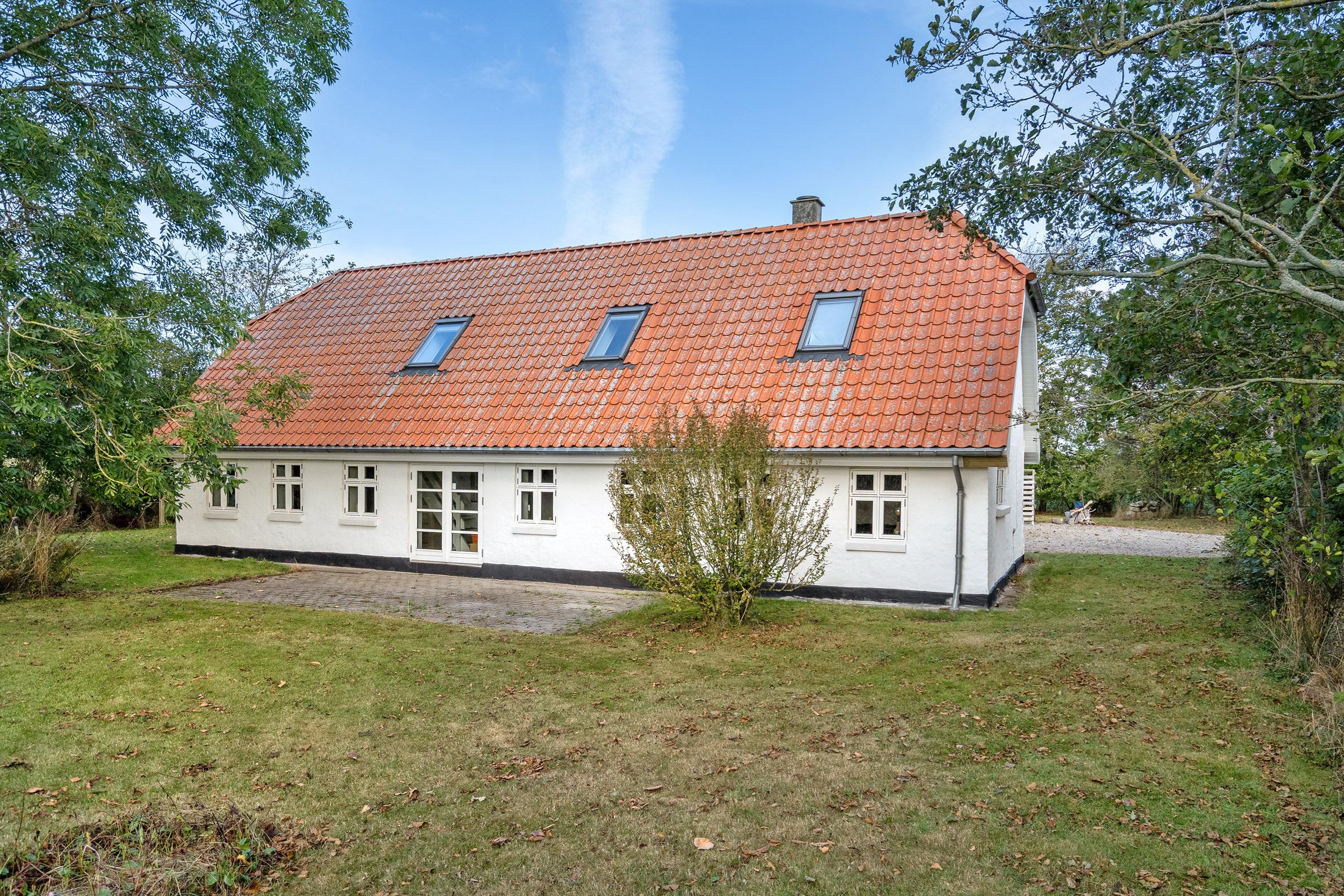 Miniaturebillede 1: ejendommen. Billede af Krustruphedevej 25, 9800 Hjørring