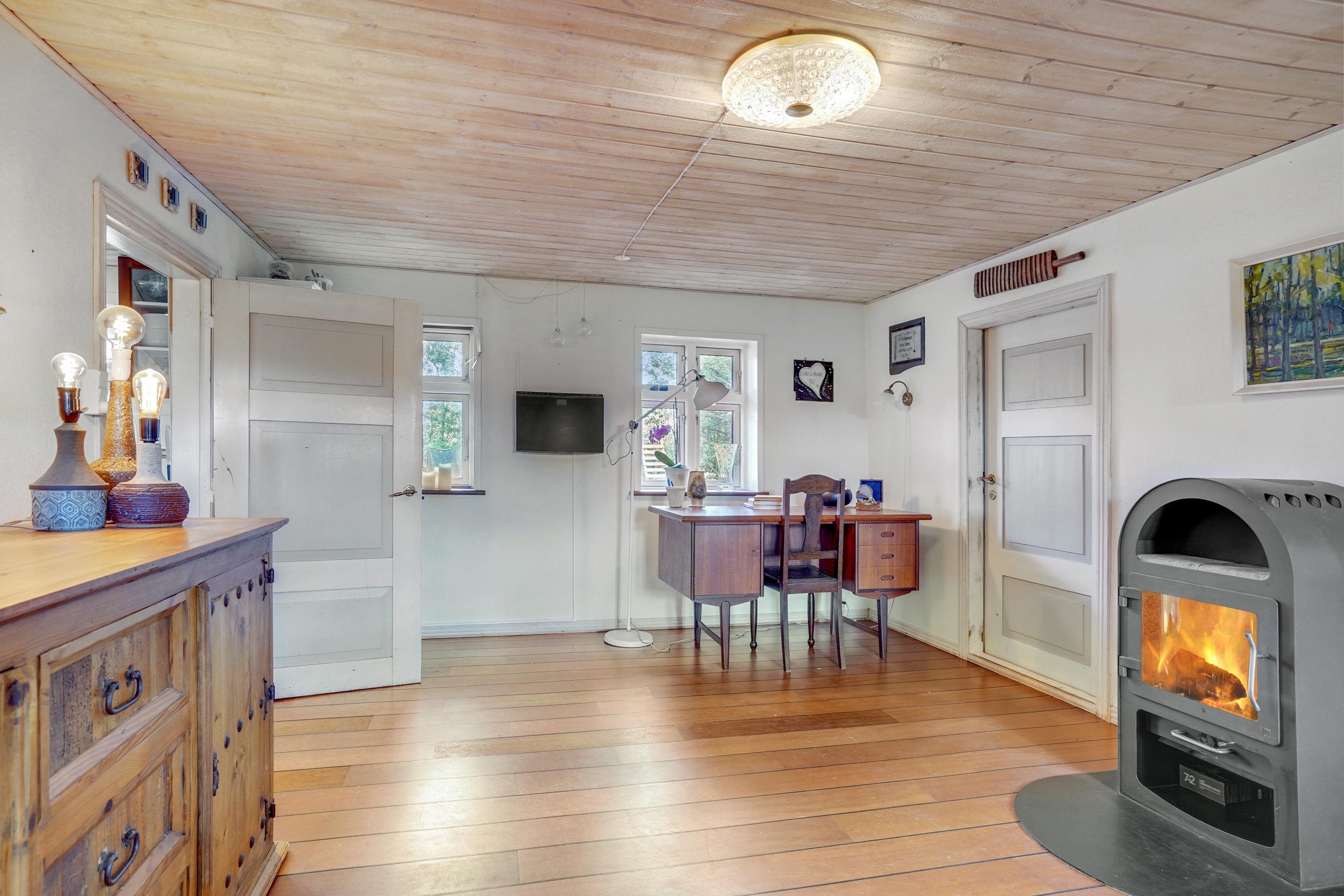 Fremhævet stue billede i fuldskærmstilstand. Billede af Krustruphedevej 25, 9800 Hjørring