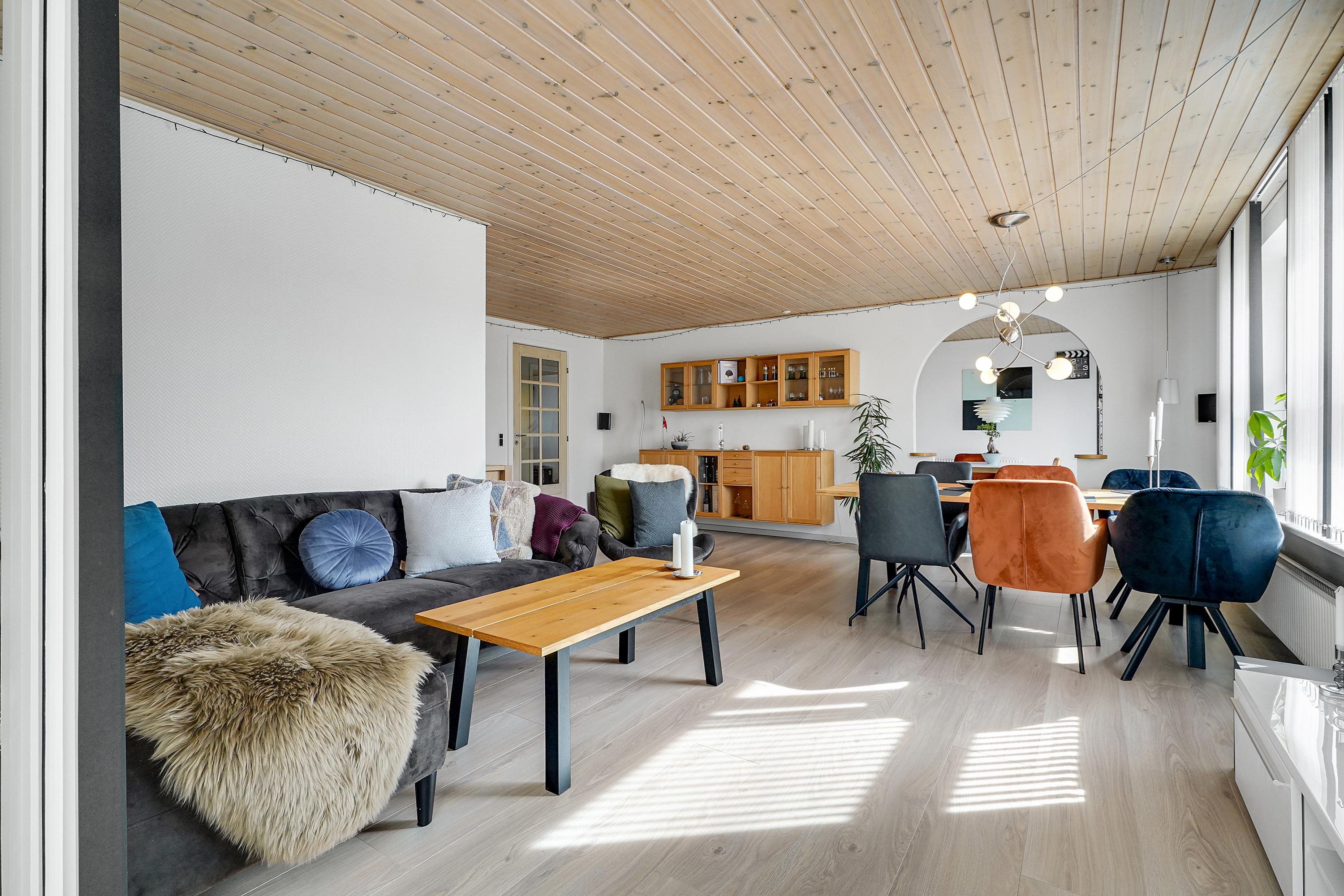 Fremhævet stue billede i fuldskærmstilstand. Billede af Lavhedevej 35, 7500 Holstebro