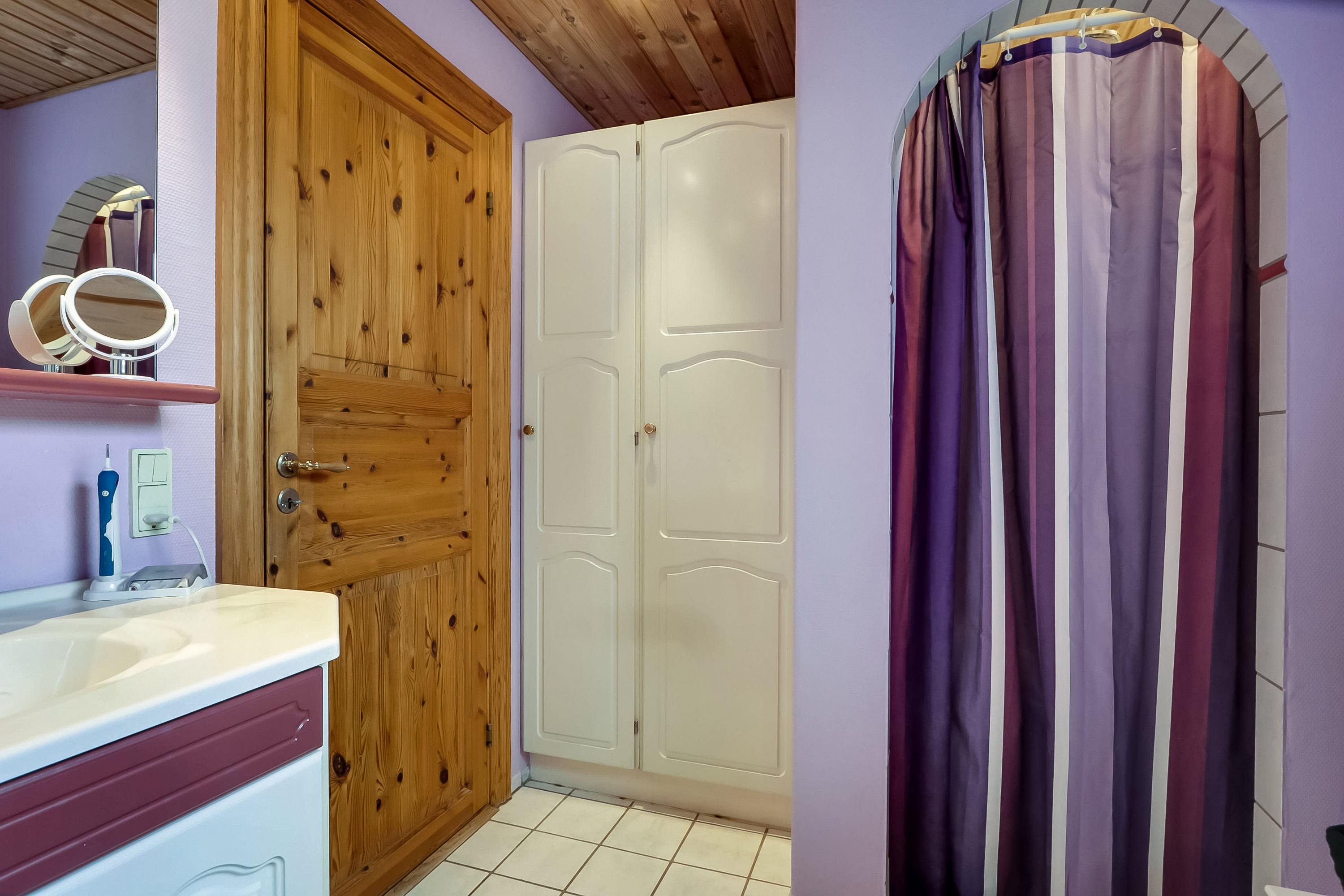 Fremhævet badeværelse billede i fuldskærmstilstand. Billede af Odensevej 51, Verninge, 5690 Tommerup