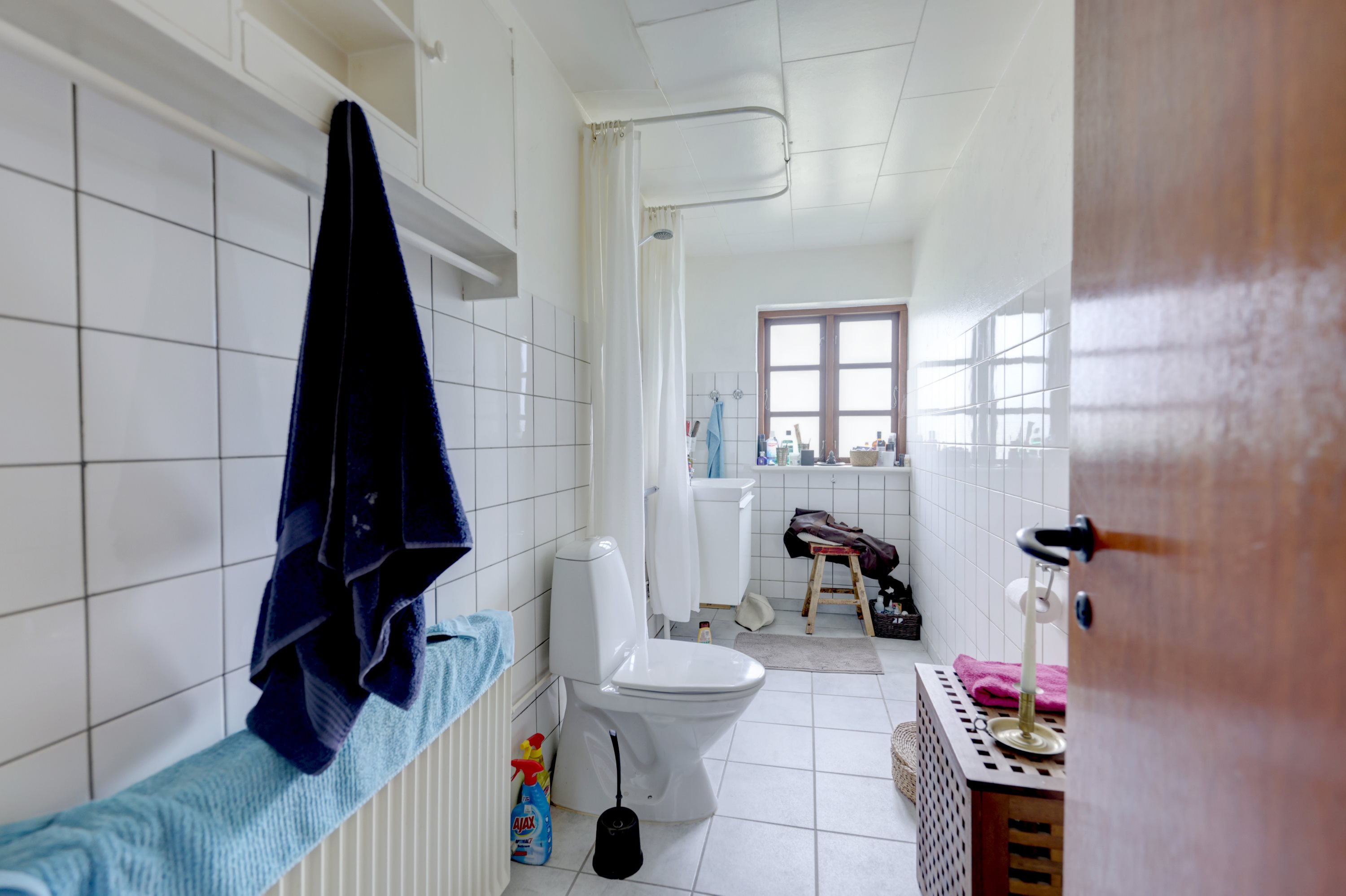 Fremhævet badeværelse billede i fuldskærmstilstand. Billede af Faarevejle Alle 1, Faarevejle, 5900 Rudkøbing