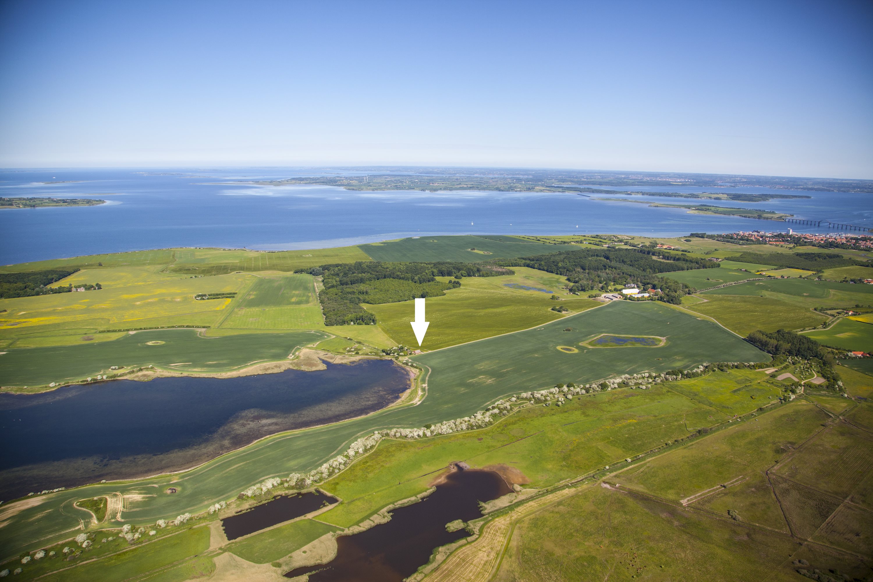 Fremhævet luftfoto billede i fuldskærmstilstand. Billede af Faarevejle Alle 1, Faarevejle, 5900 Rudkøbing