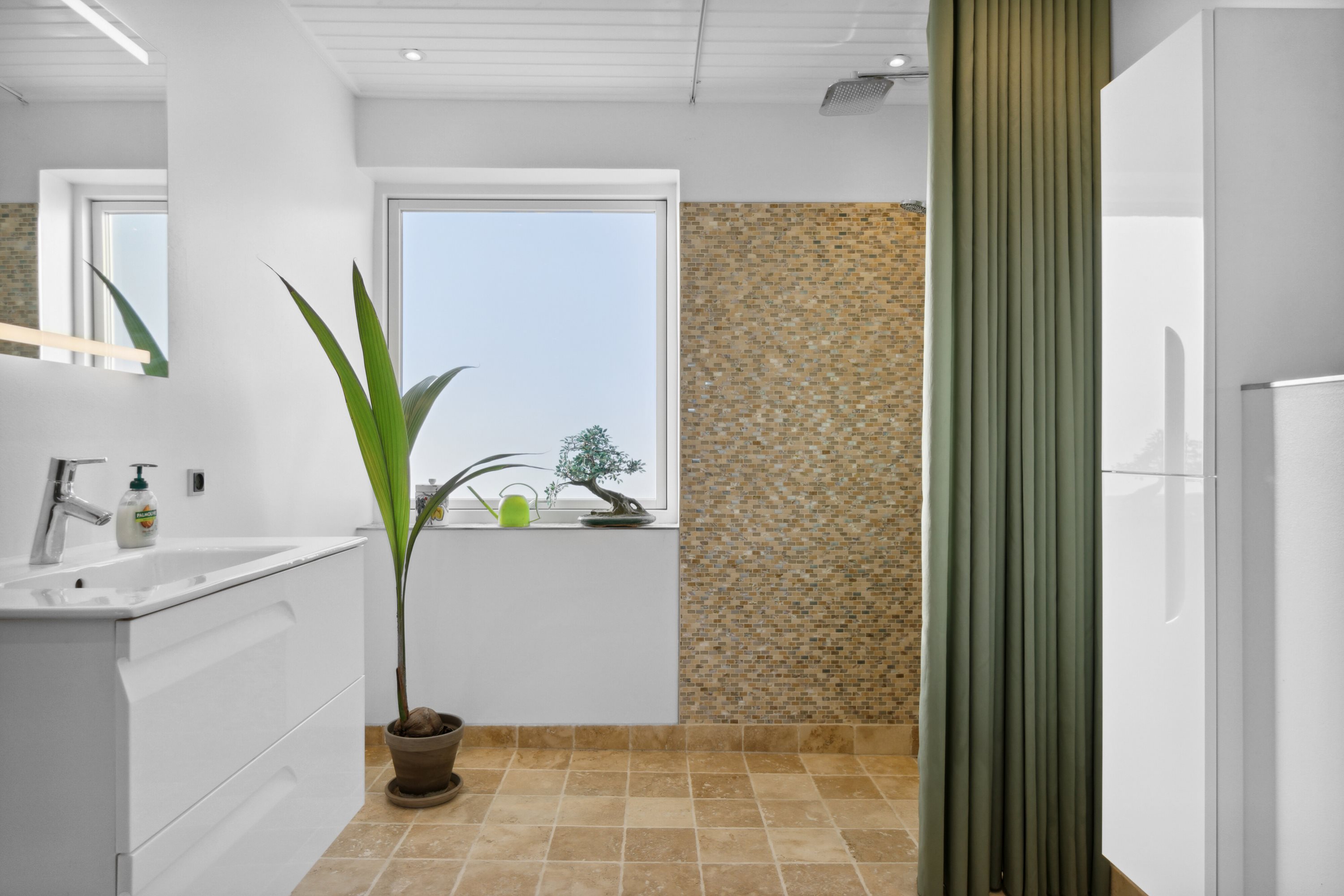 Fremhævet badeværelse billede i fuldskærmstilstand. Billede af Struervej 35, 1., 7500 Holstebro