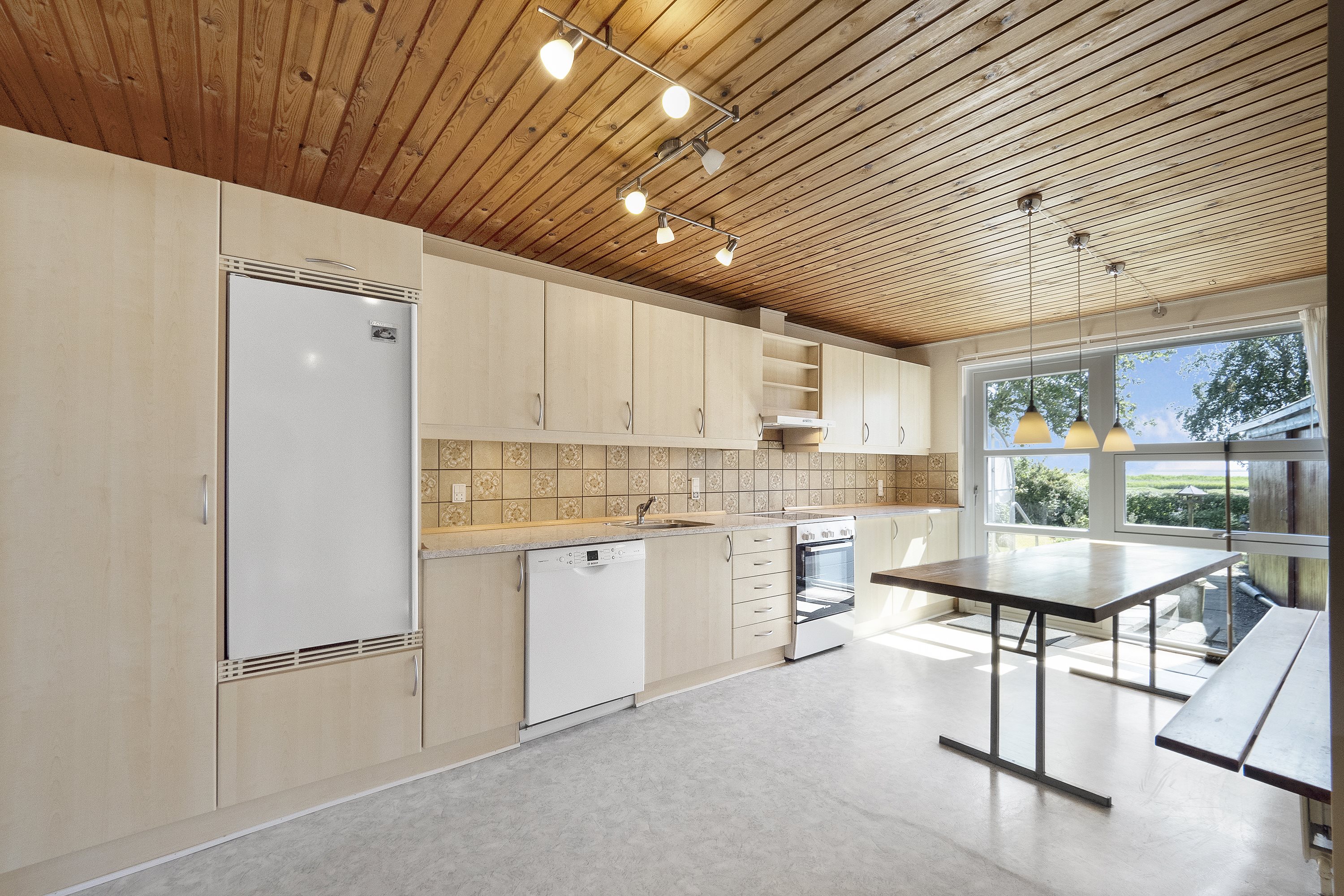 Fremhævet køkken billede i fuldskærmstilstand. Billede af Dråbystræde 30, Sønder Dråby, 7900 Nykøbing M