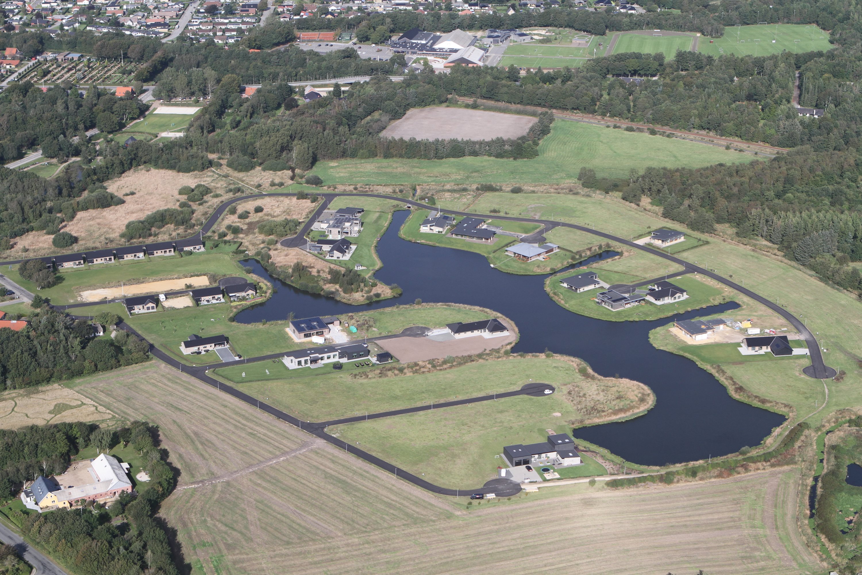 Miniaturebillede 2: luftfoto. Billede af Søparken 25, 6880 Tarm