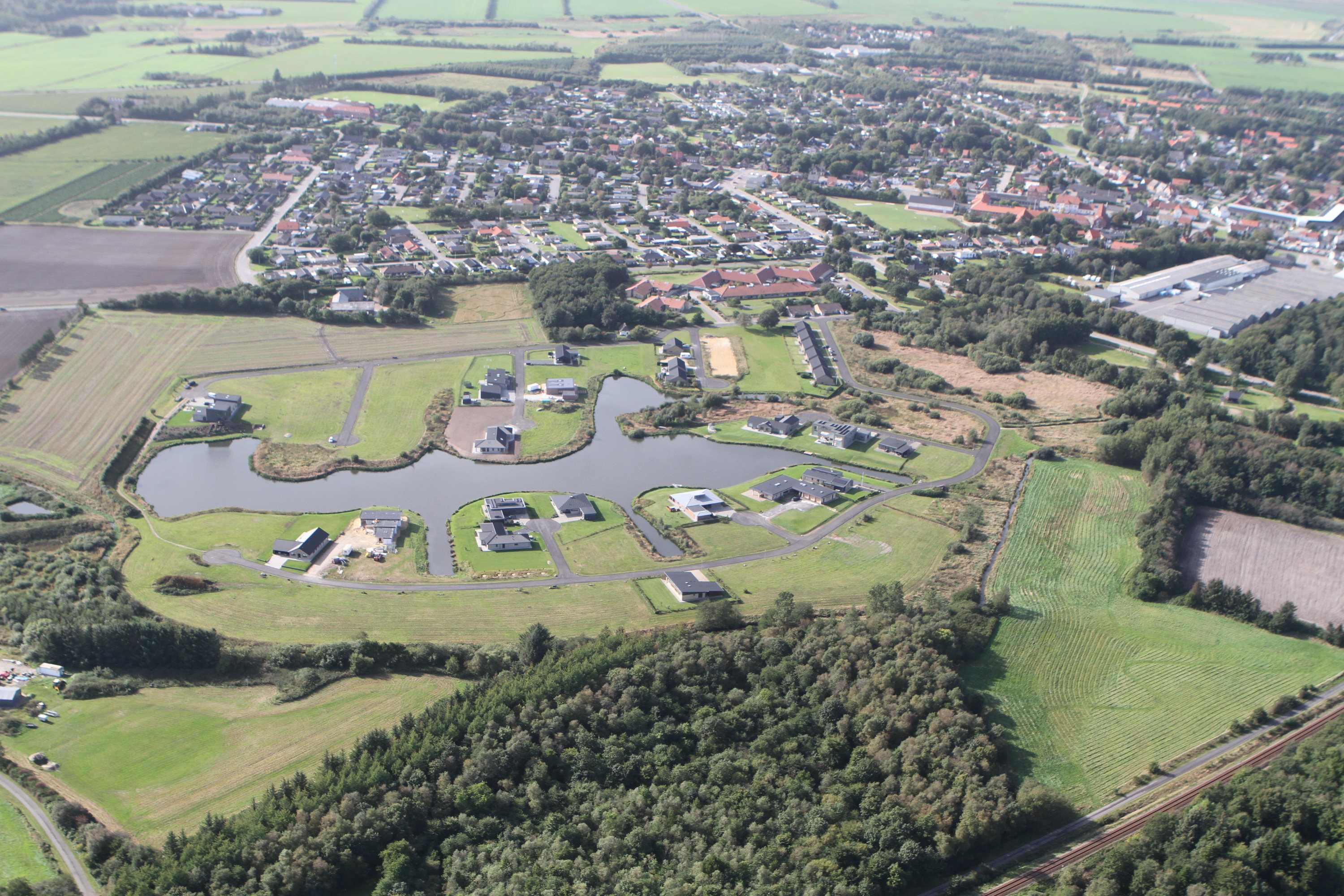 Miniaturebillede 2: luftfoto. Billede af Søparken 27, 6880 Tarm