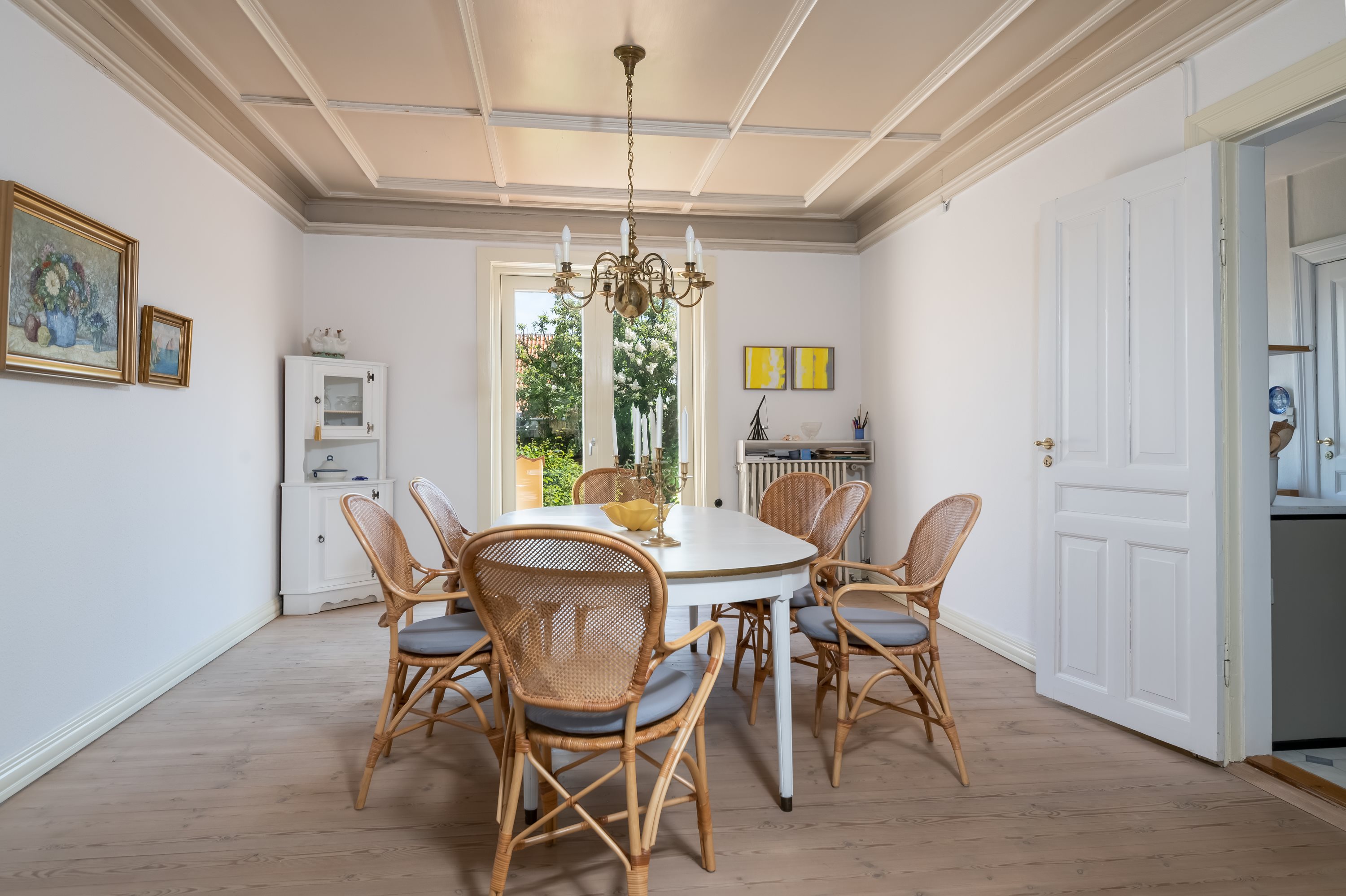 Fremhævet spisestue billede i fuldskærmstilstand. Billede af Lars Kruses Vej 3A, Østerby, 9990 Skagen