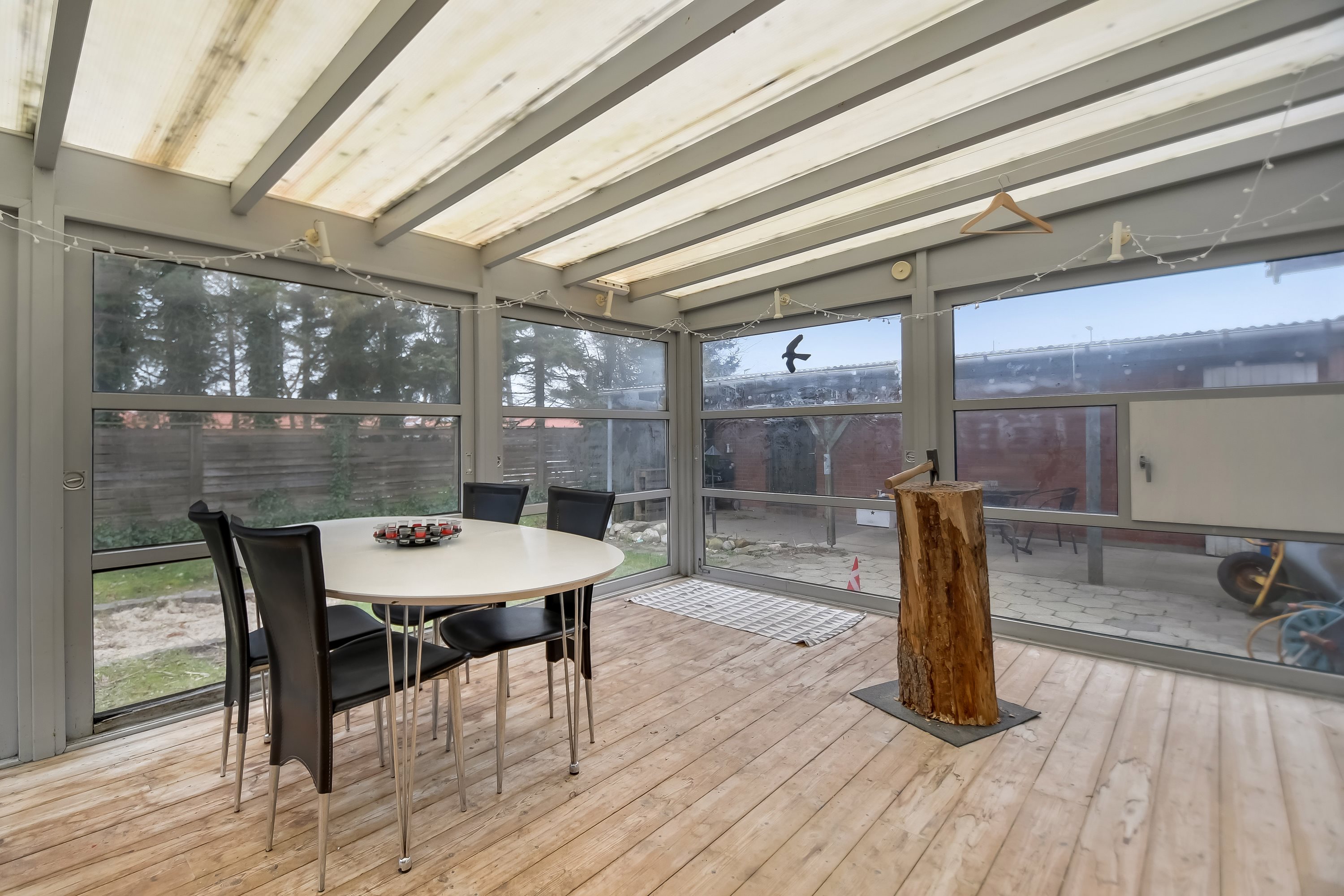 Fremhævet udestue billede i fuldskærmstilstand. Billede af Rørsangervej 4, Bremdal, 7600 Struer