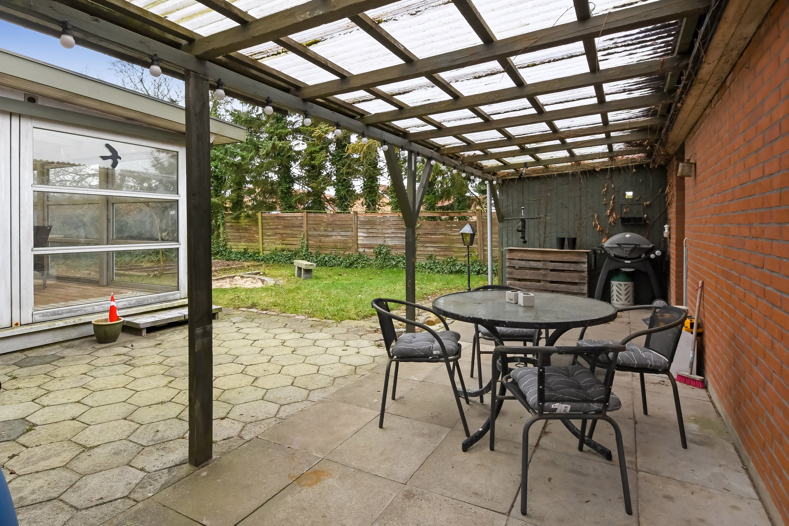 Fremhævet overdækket terrasse billede i fuldskærmstilstand. Billede af Rørsangervej 4, Bremdal, 7600 Struer