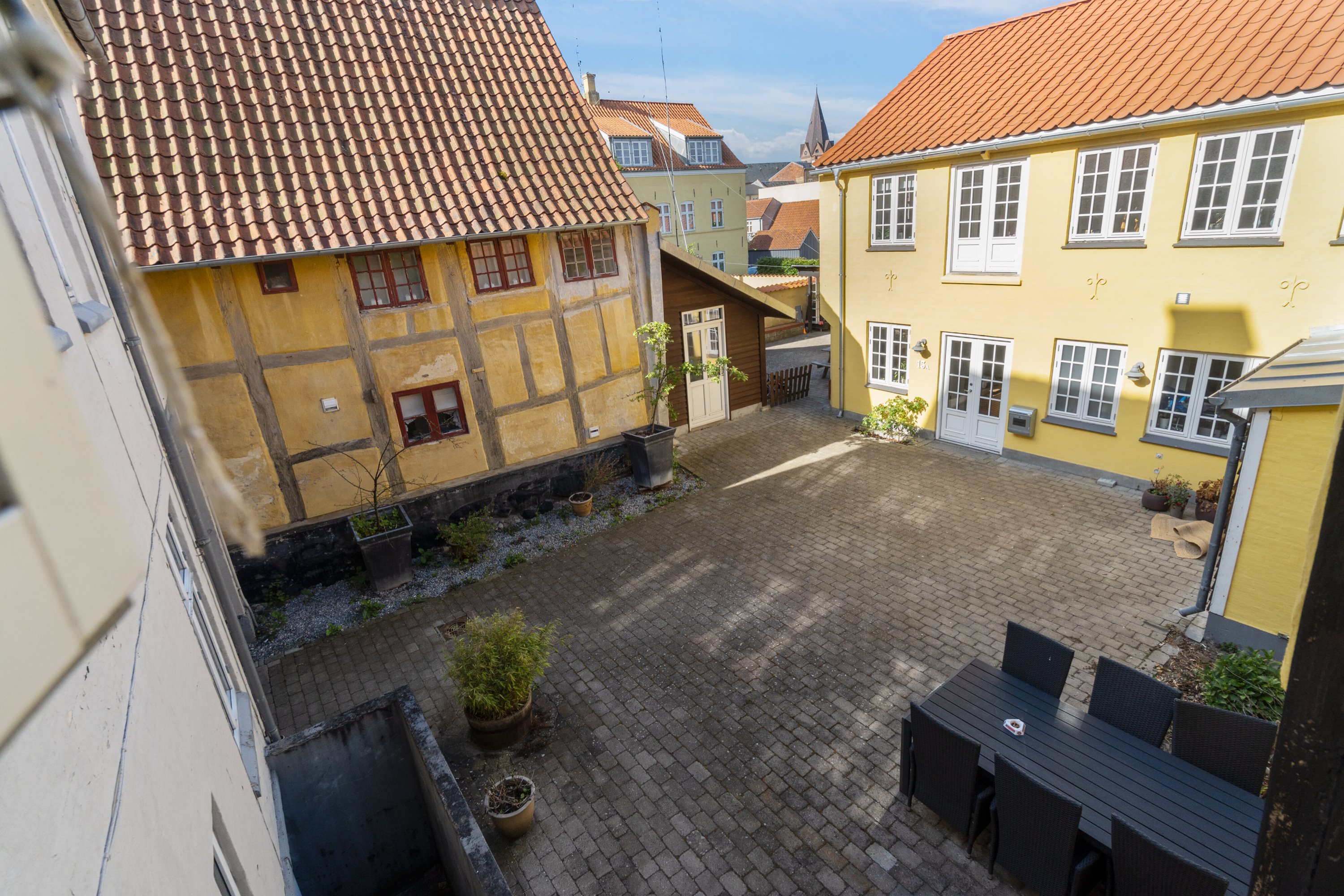 Fremhævet udendørs billede i fuldskærmstilstand. Billede af Korsgade 13, st.., 5610 Assens