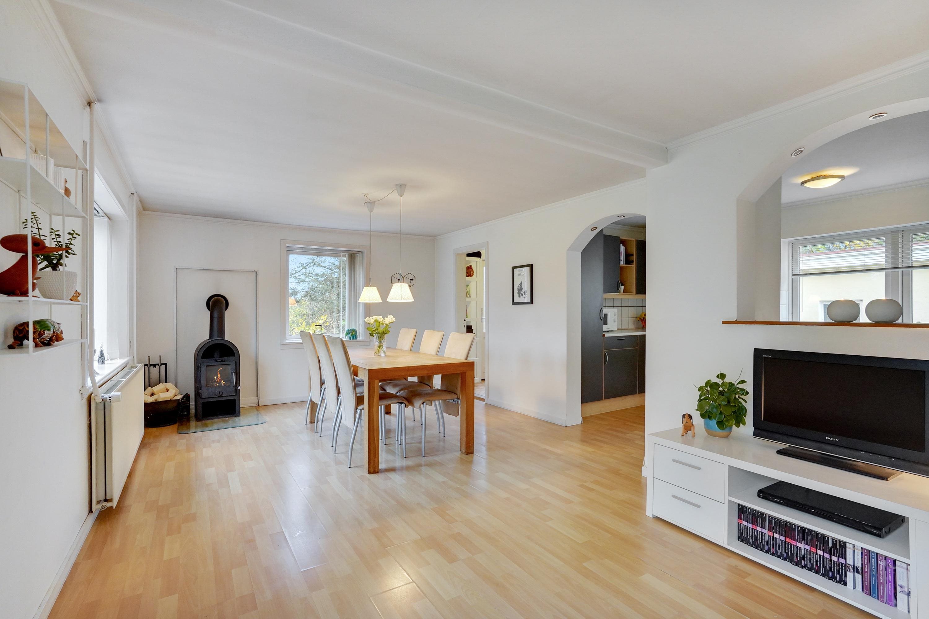 Fremhævet alrum billede i fuldskærmstilstand. Billede af Næskærbrovej 5, Gølstrup, 9480 Løkken