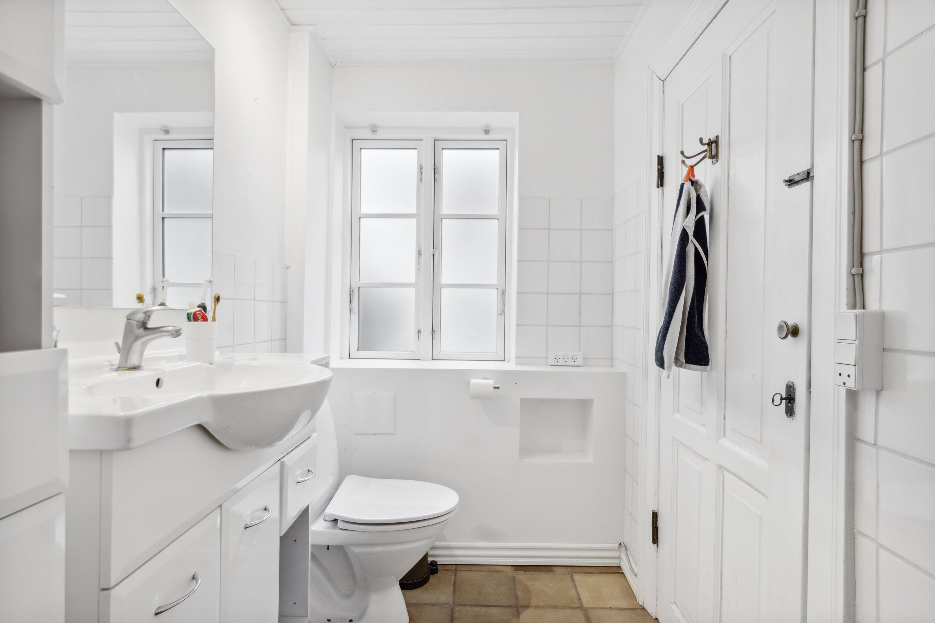 Fremhævet badeværelse billede i fuldskærmstilstand. Billede af Skt. Knuds Gade 14B, 5000 Odense C