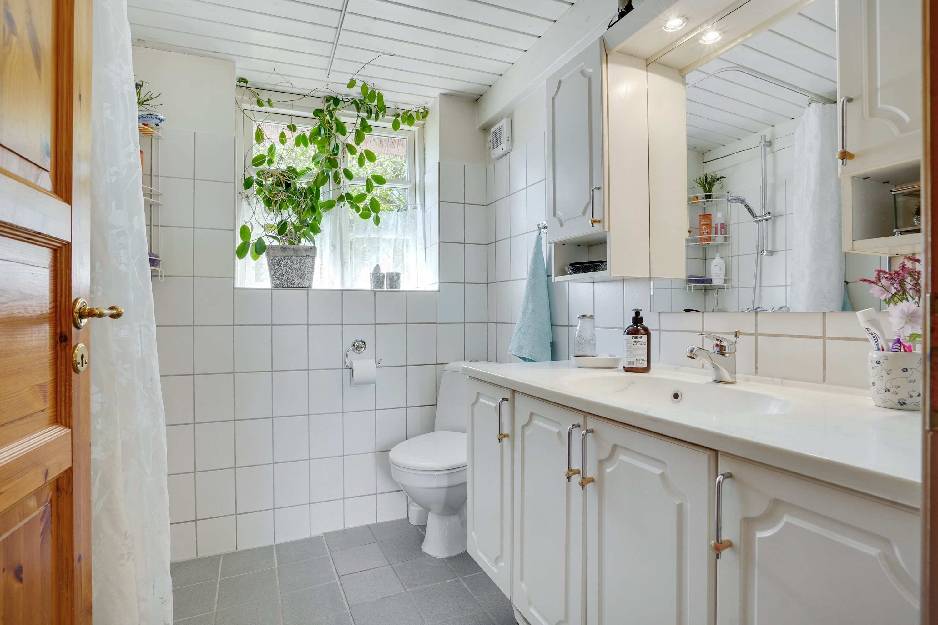 Fremhævet badeværelse billede i fuldskærmstilstand. Billede af Amtsvejen 97, Mellerup, 8930 Randers NØ