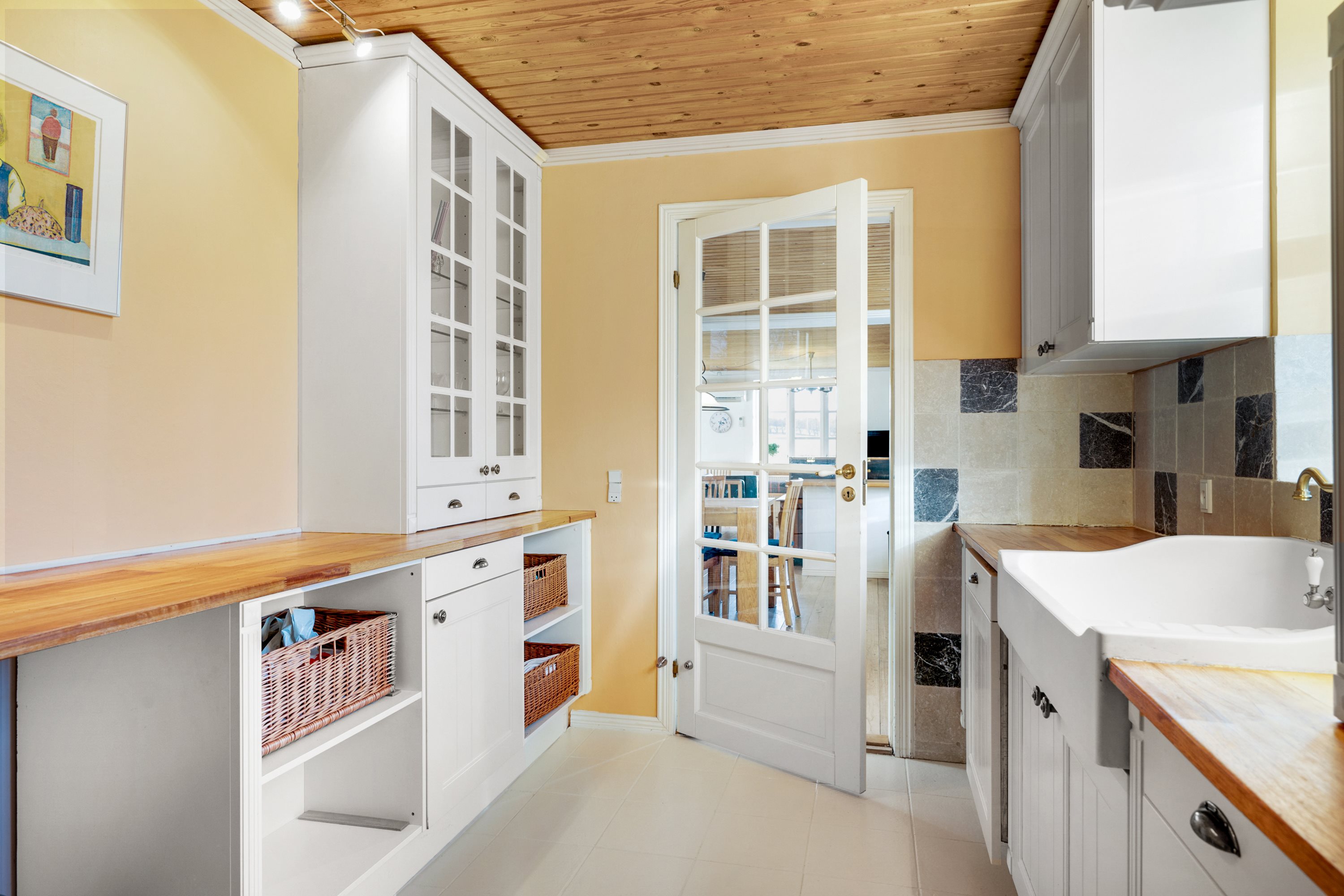 Fremhævet køkken billede i fuldskærmstilstand. Billede af Rougsøvej 237, Udbyhøj, 8950 Ørsted