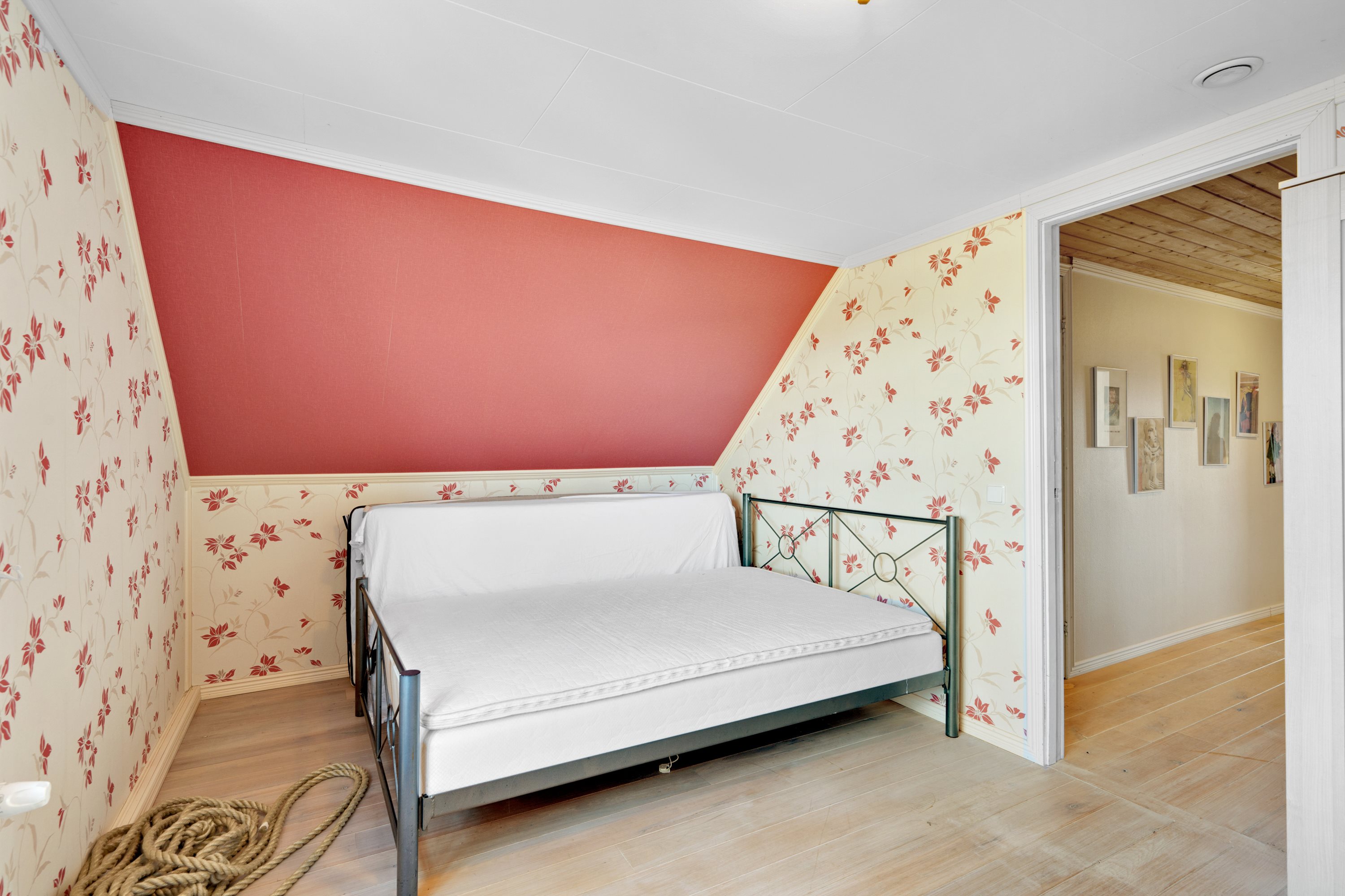 Fremhævet værelse billede i fuldskærmstilstand. Billede af Rougsøvej 237, Udbyhøj, 8950 Ørsted