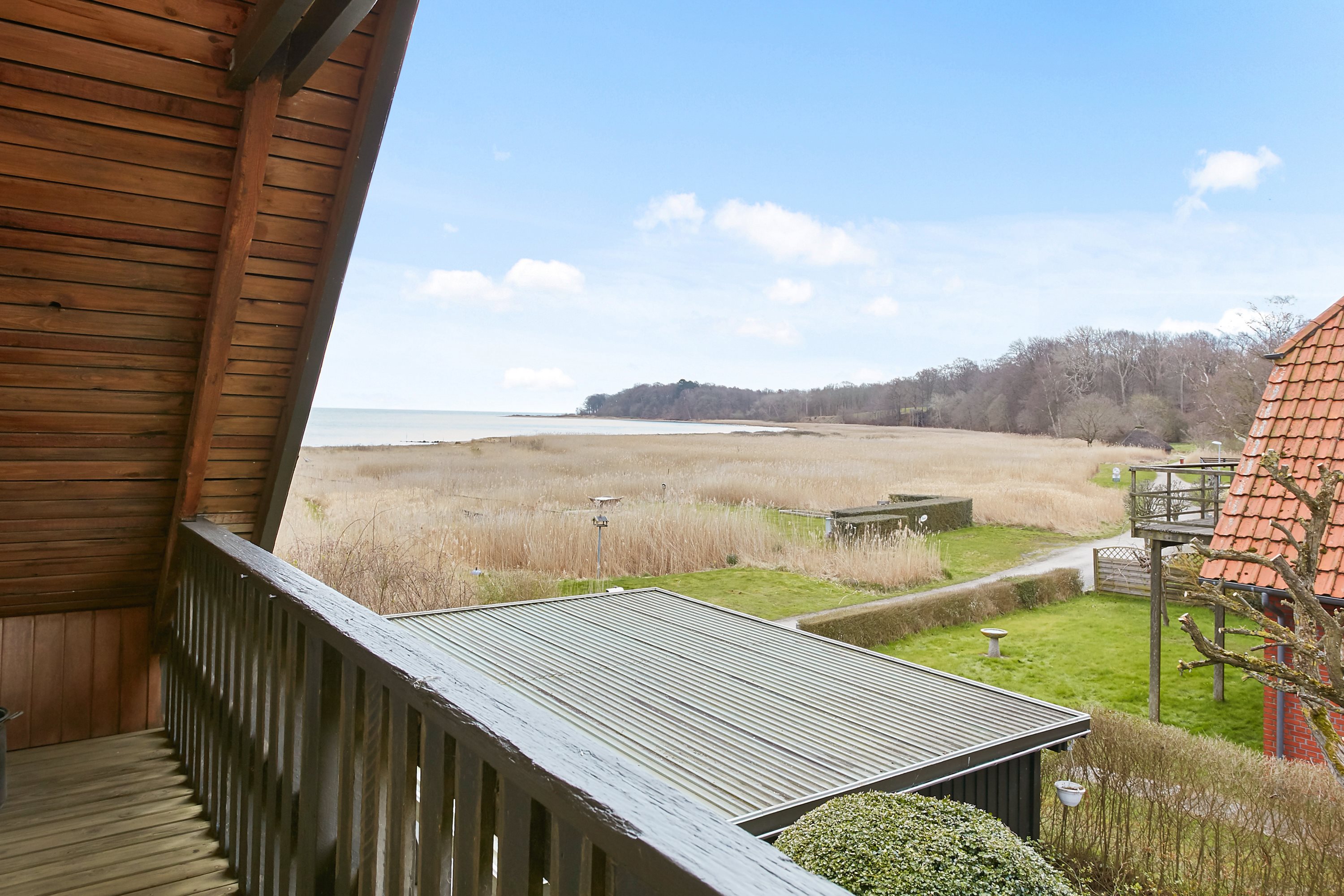 Fremhævet altan billede i fuldskærmstilstand. Billede af Snaptun Strandvej 4, Snaptun, 7130 Juelsminde