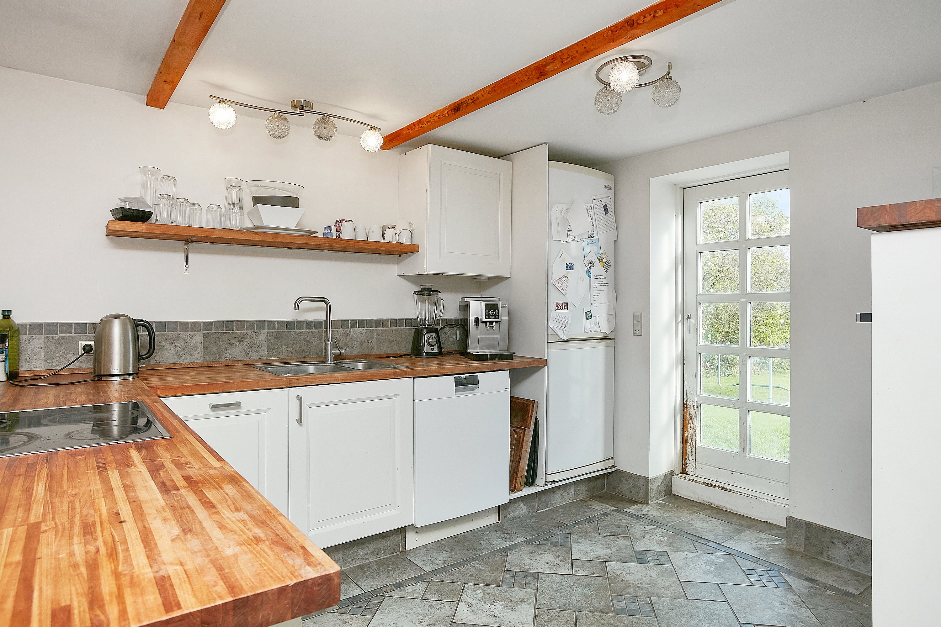 Miniaturebillede 1: køkken. Billede af Bjørnkærvej 30, 8783 Hornsyld