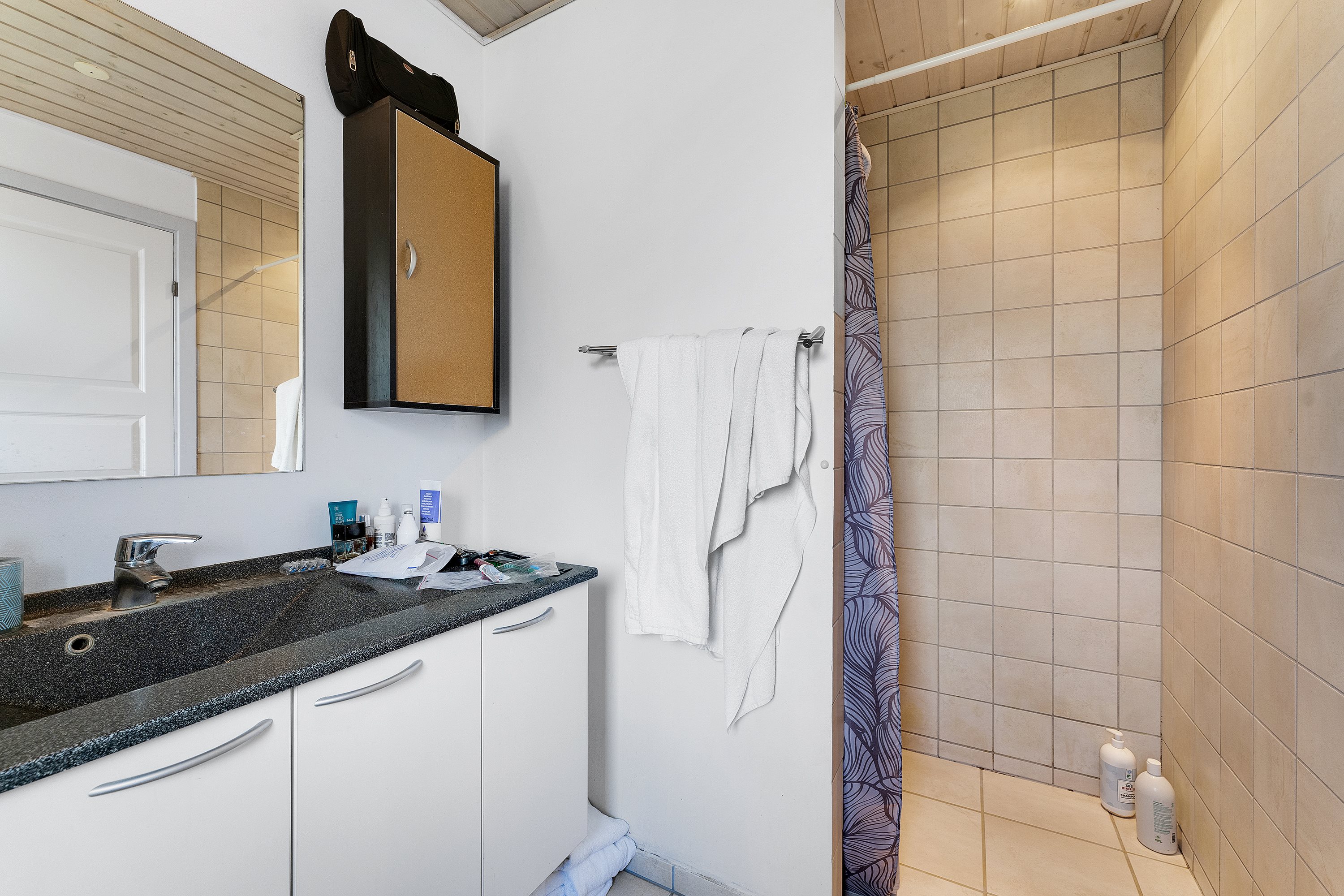 Fremhævet badeværelse billede i fuldskærmstilstand. Billede af Vædderen 3, 8920 Randers NV