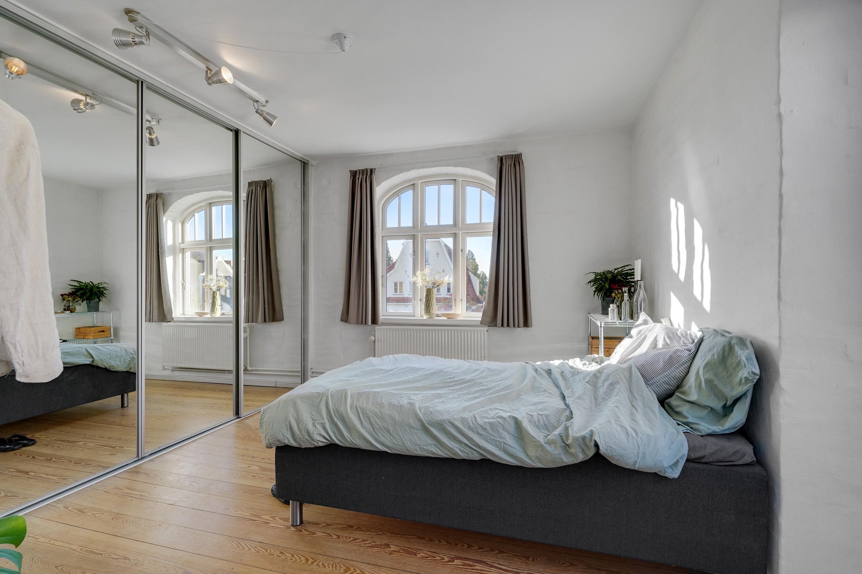 Fremhævet soveværelse billede i fuldskærmstilstand. Billede af Karpedam 7, 6200 Aabenraa