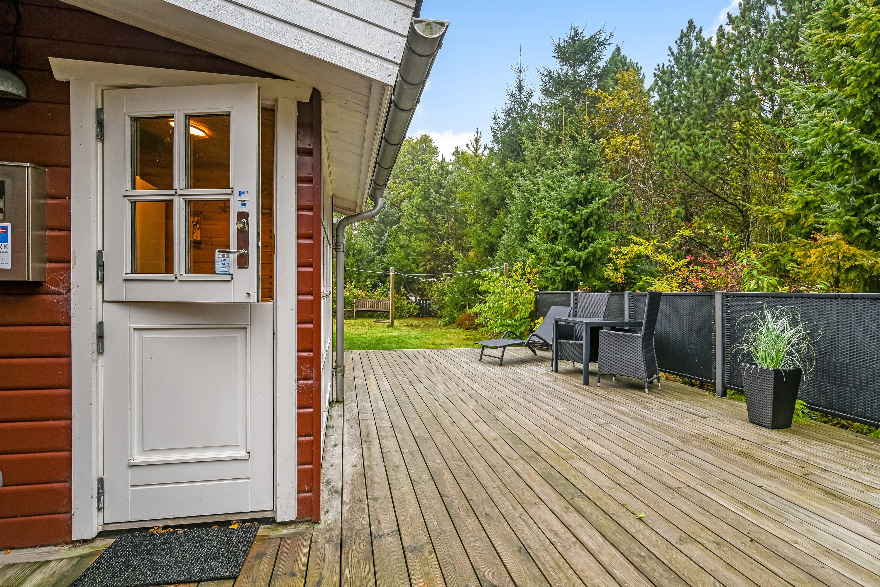 Fremhævet terrasse billede i fuldskærmstilstand. Billede af Bøgealle 12, Lodbj Hede, 6950 Ringkøbing