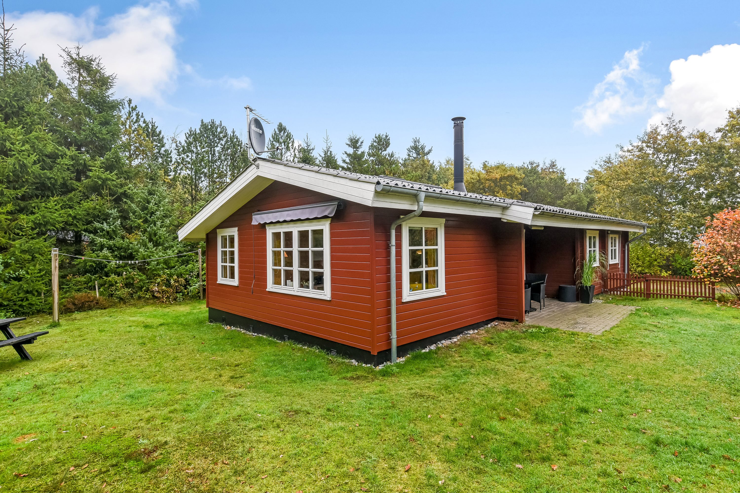 Fremhævet ejendommen billede i fuldskærmstilstand. Billede af Bøgealle 12, Lodbj Hede, 6950 Ringkøbing