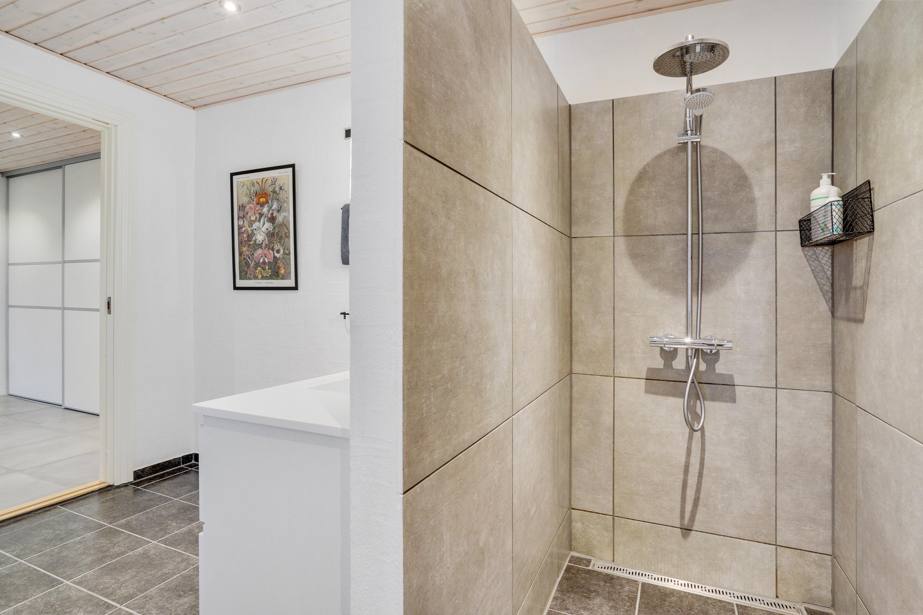 Fremhævet badeværelse billede i fuldskærmstilstand. Billede af Aalborgvej 45, Hornum, 9600 Aars