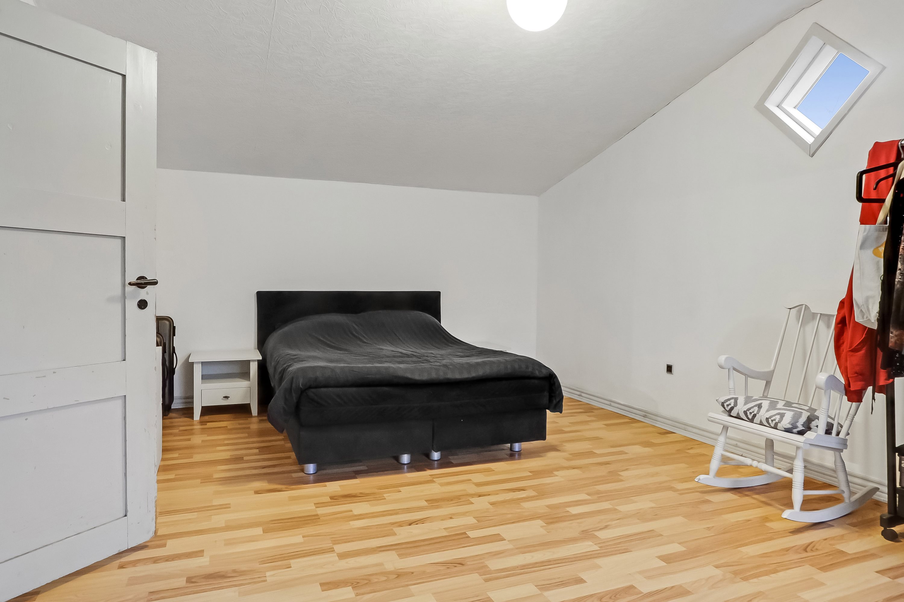 Fremhævet værelse billede i fuldskærmstilstand. Billede af Mellemvej 2, Gudbjerg Skov, 5892 Gudbjerg Sydfyn