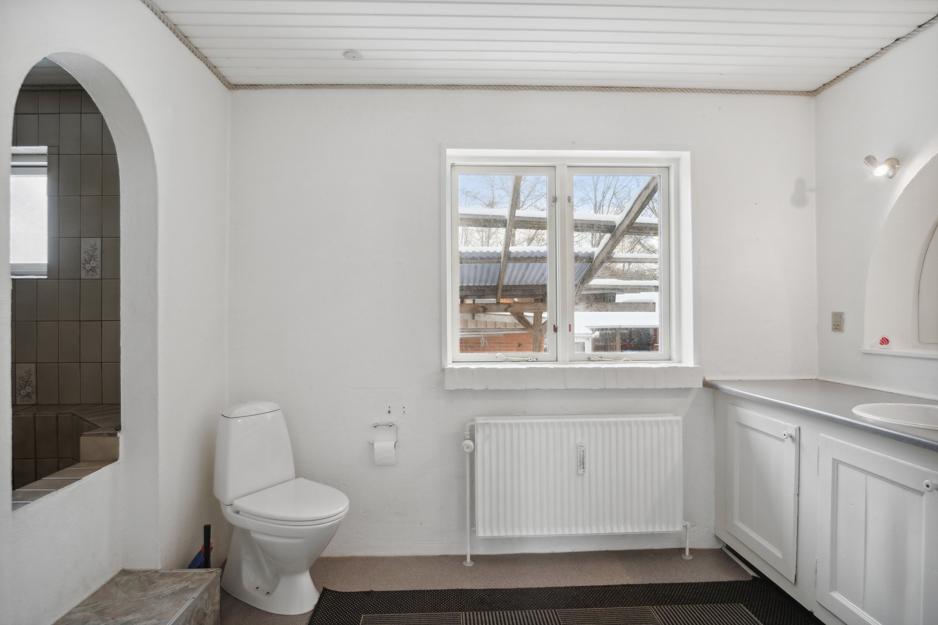 Fremhævet toilet billede i fuldskærmstilstand. Billede af Nørrevangsvej 12, Demstrup, 8620 Kjellerup