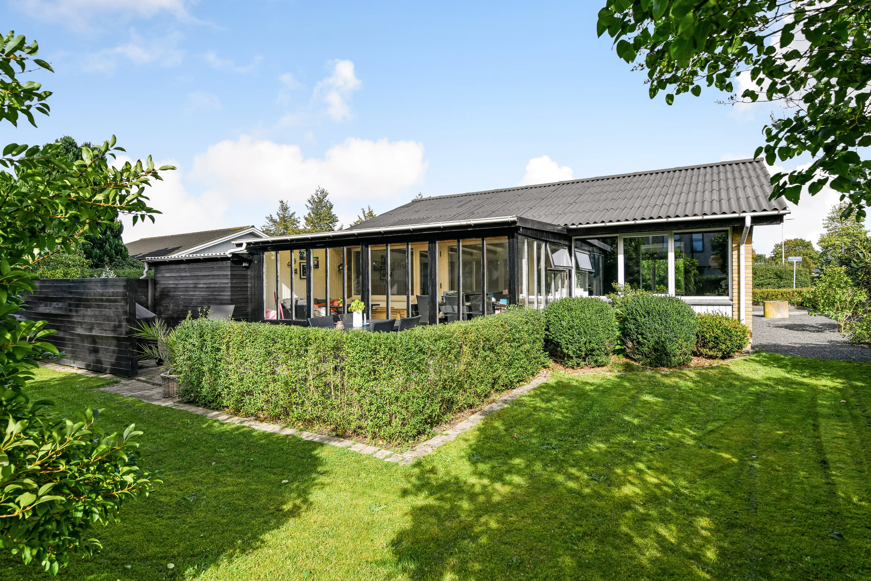 Fremhævet ejendommen billede i fuldskærmstilstand. Billede af Elmelunden 101, 7190 Billund