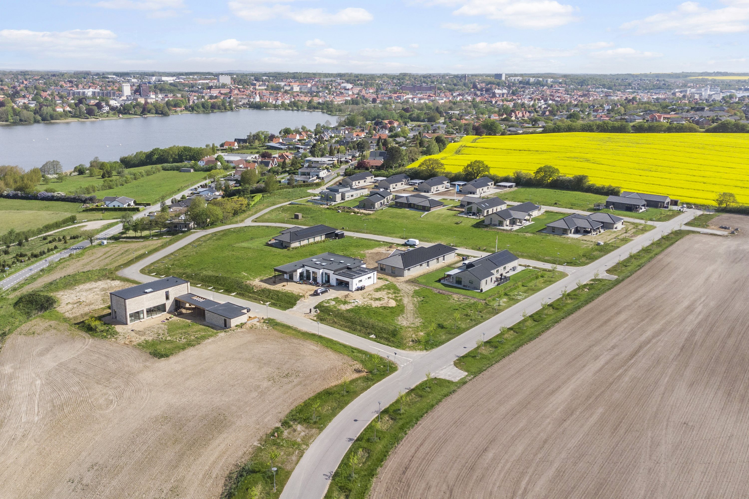 Miniaturebillede 2: ejendommen. Billede af Erlevhøj 25, 6100 Haderslev