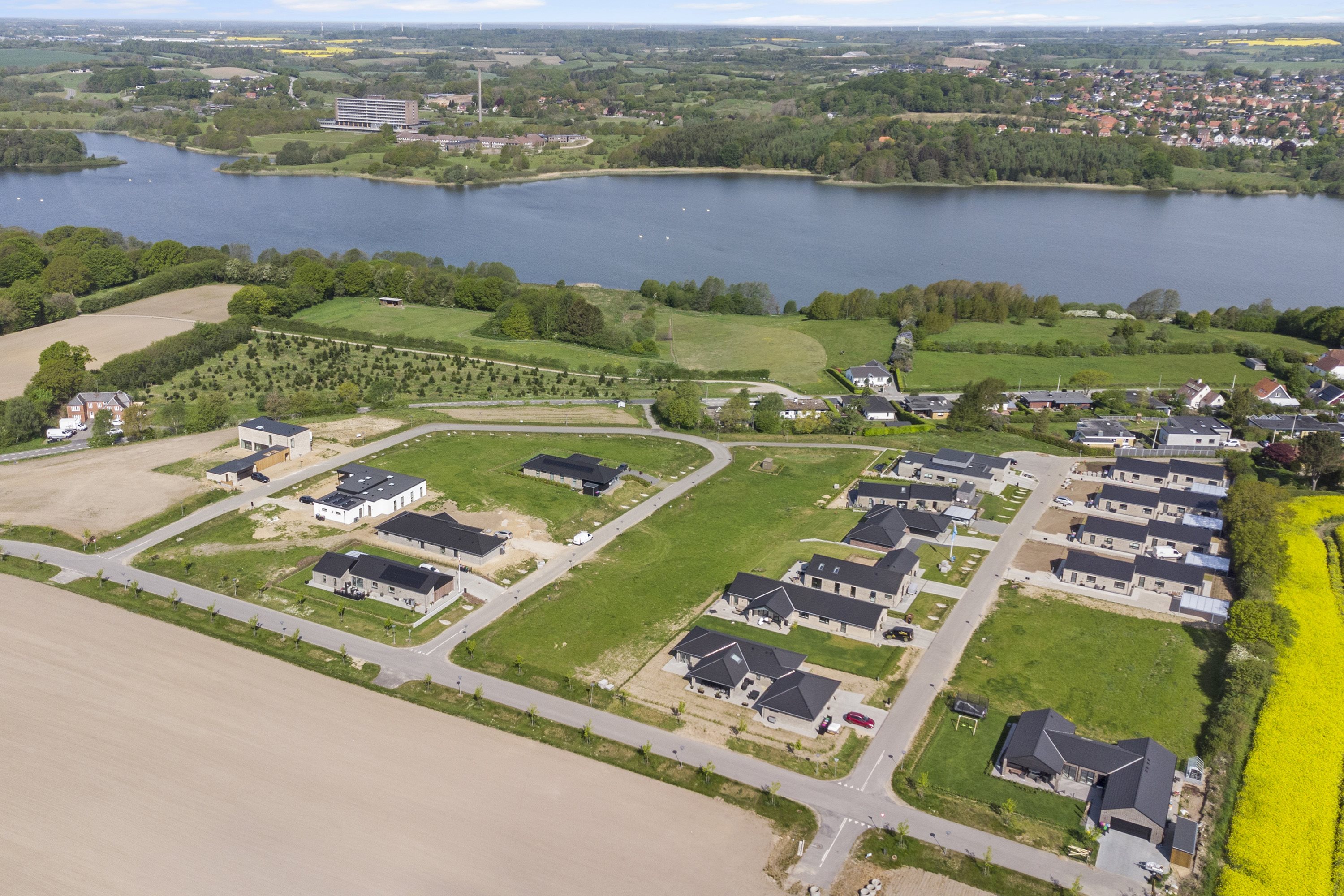 Miniaturebillede 1: ejendommen. Billede af Erlevhøj 25, 6100 Haderslev