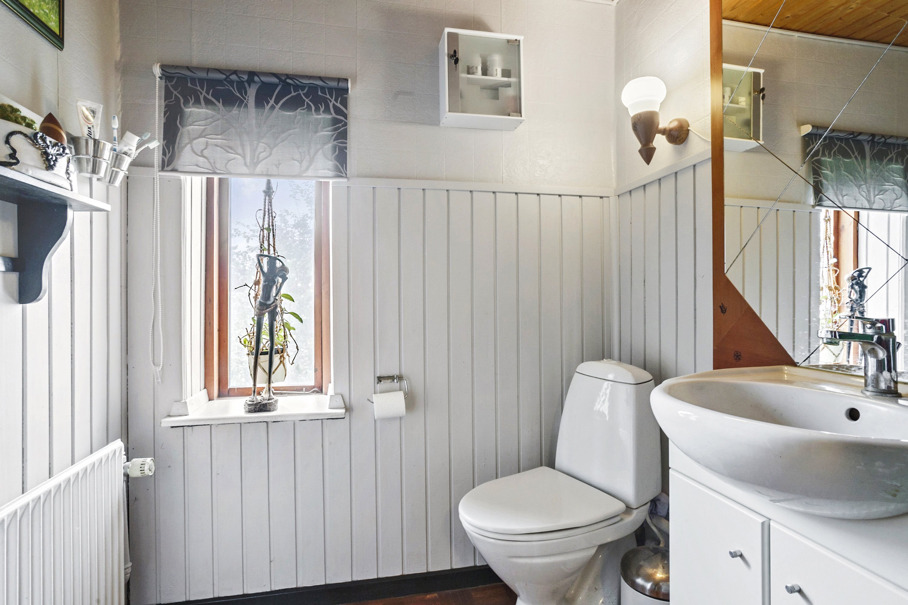 Fremhævet toilet billede i fuldskærmstilstand. Billede af Hajstrupgade 49B, Øsby, 6100 Haderslev