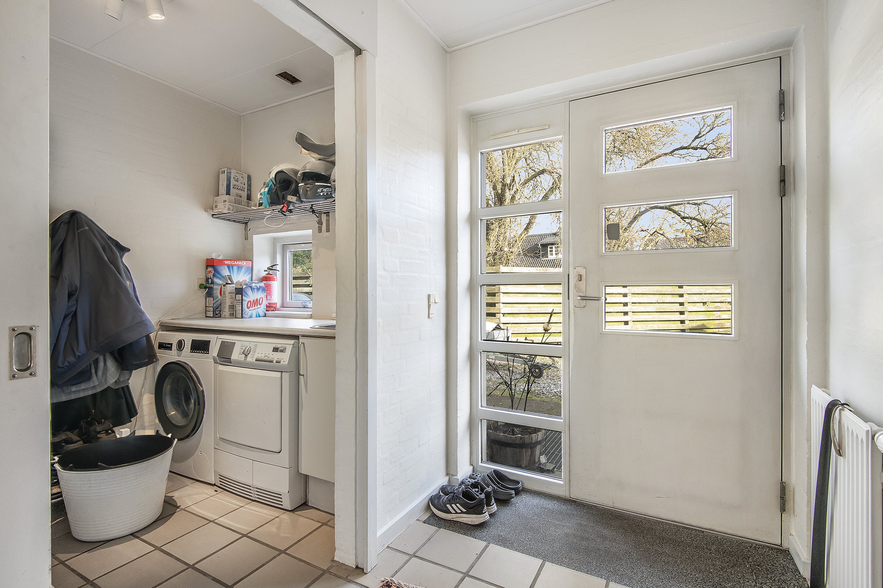 Fremhævet entré billede i fuldskærmstilstand. Billede af Davids Alle 10A, Kærby, 9000 Aalborg