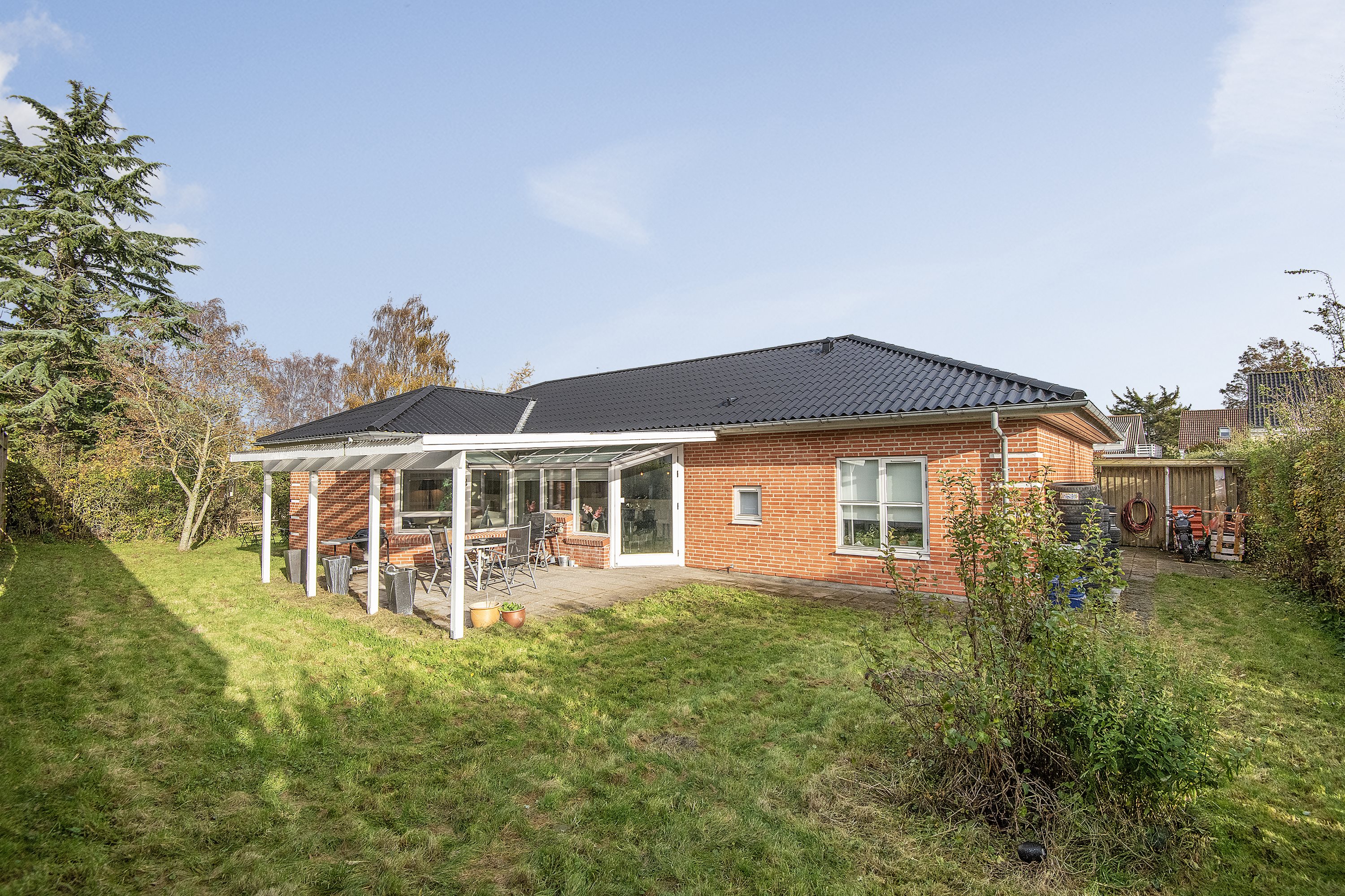 Miniaturebillede 2: ejendommen. Billede af Davids Alle 10A, Kærby, 9000 Aalborg