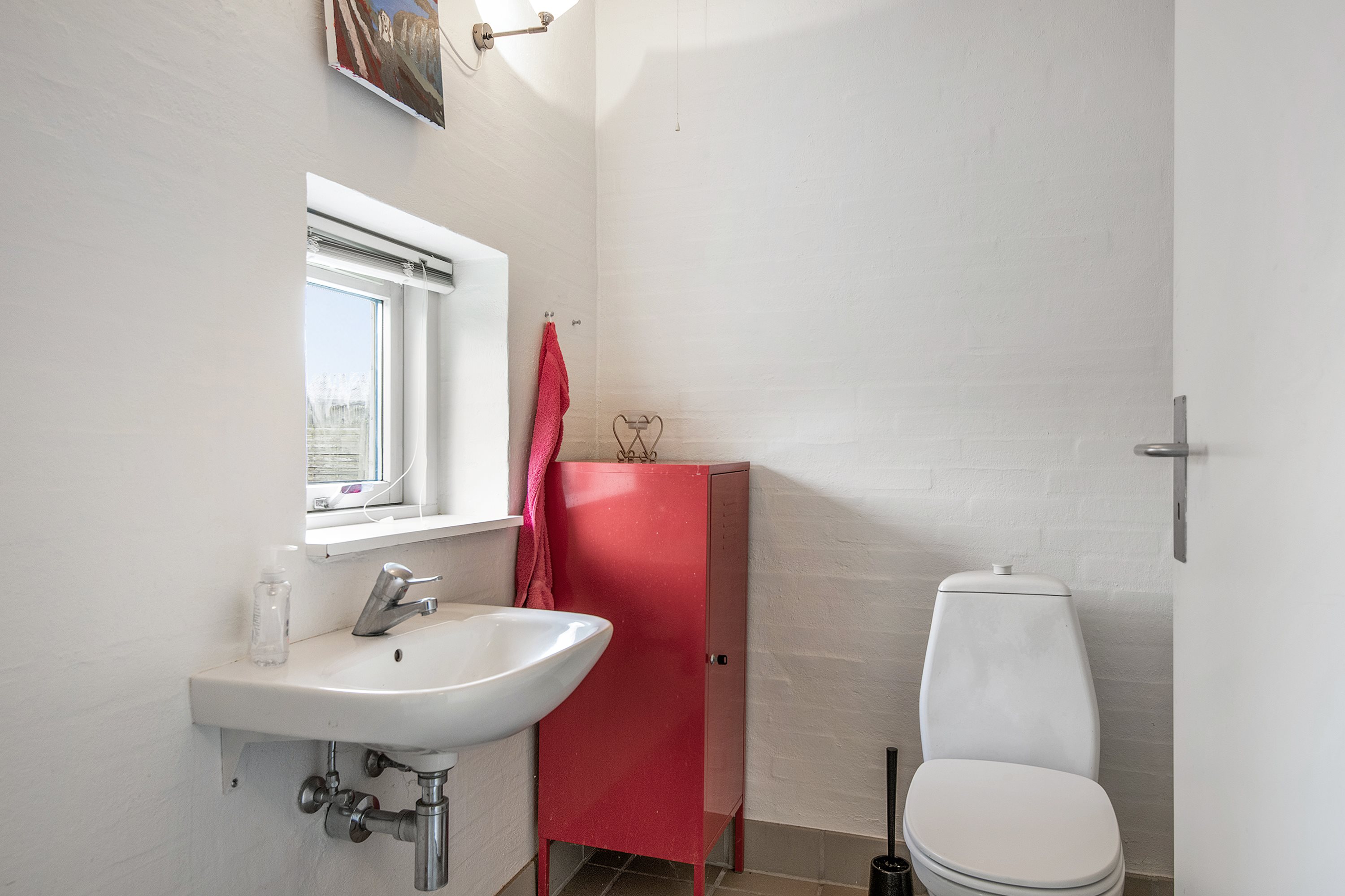 Fremhævet badeværelse billede i fuldskærmstilstand. Billede af Davids Alle 10A, Kærby, 9000 Aalborg