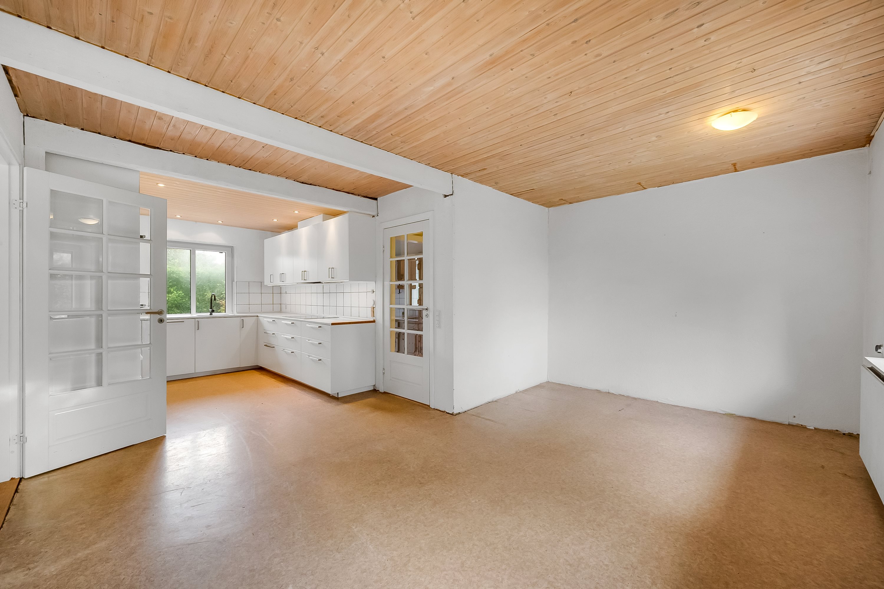 Fremhævet køkken alrum billede i fuldskærmstilstand. Billede af Toftevej 1, Bølling, 6900 Skjern