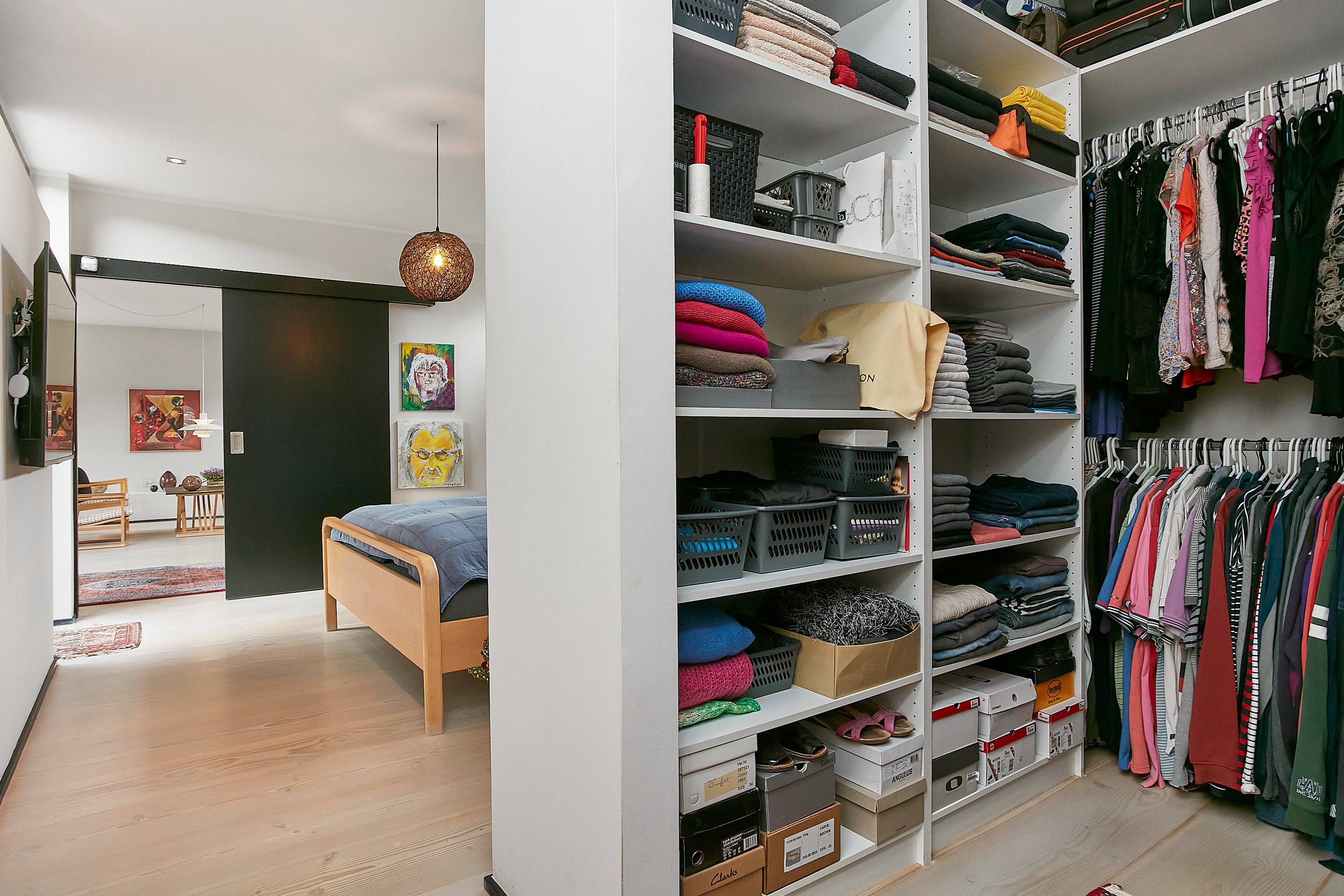 Fremhævet garderobe billede i fuldskærmstilstand. Billede af Erantisvej 90, 8700 Horsens