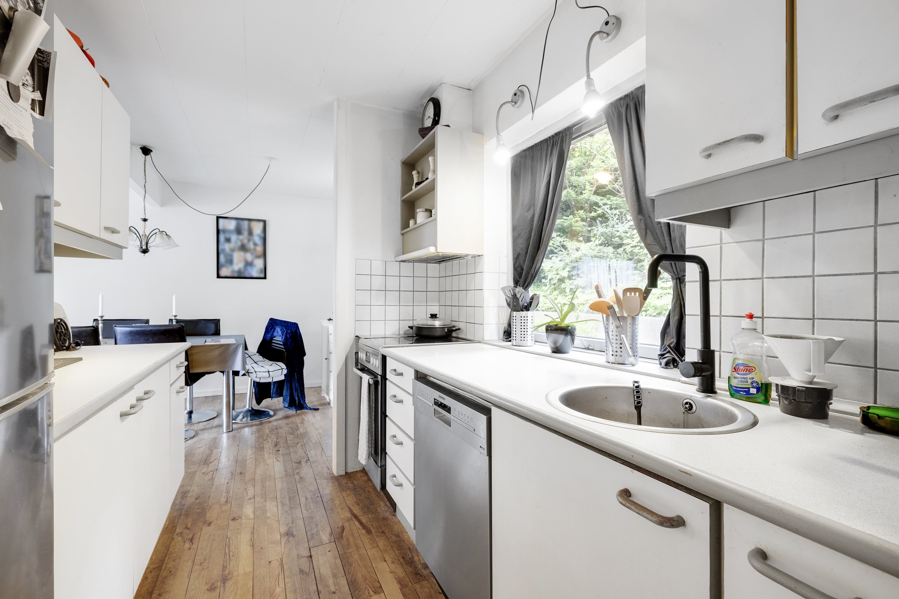 Fremhævet andet billede i fuldskærmstilstand. Billede af L. Jørgensens Alle 15, 8410 Rønde